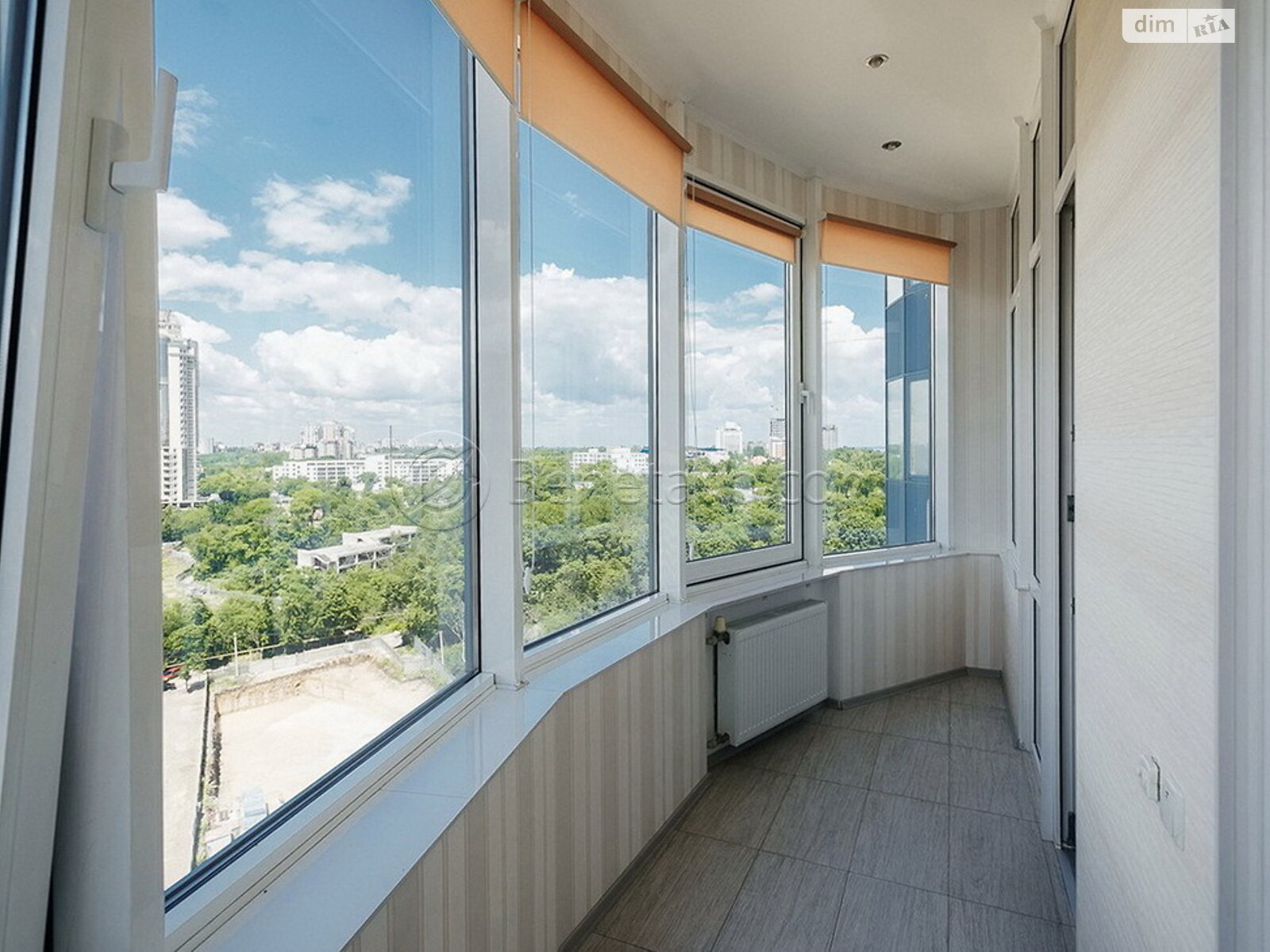 трикімнатна квартира в Одесі, район Аркадія, на вул. Генуезька 5 в довготривалу оренду помісячно фото 1