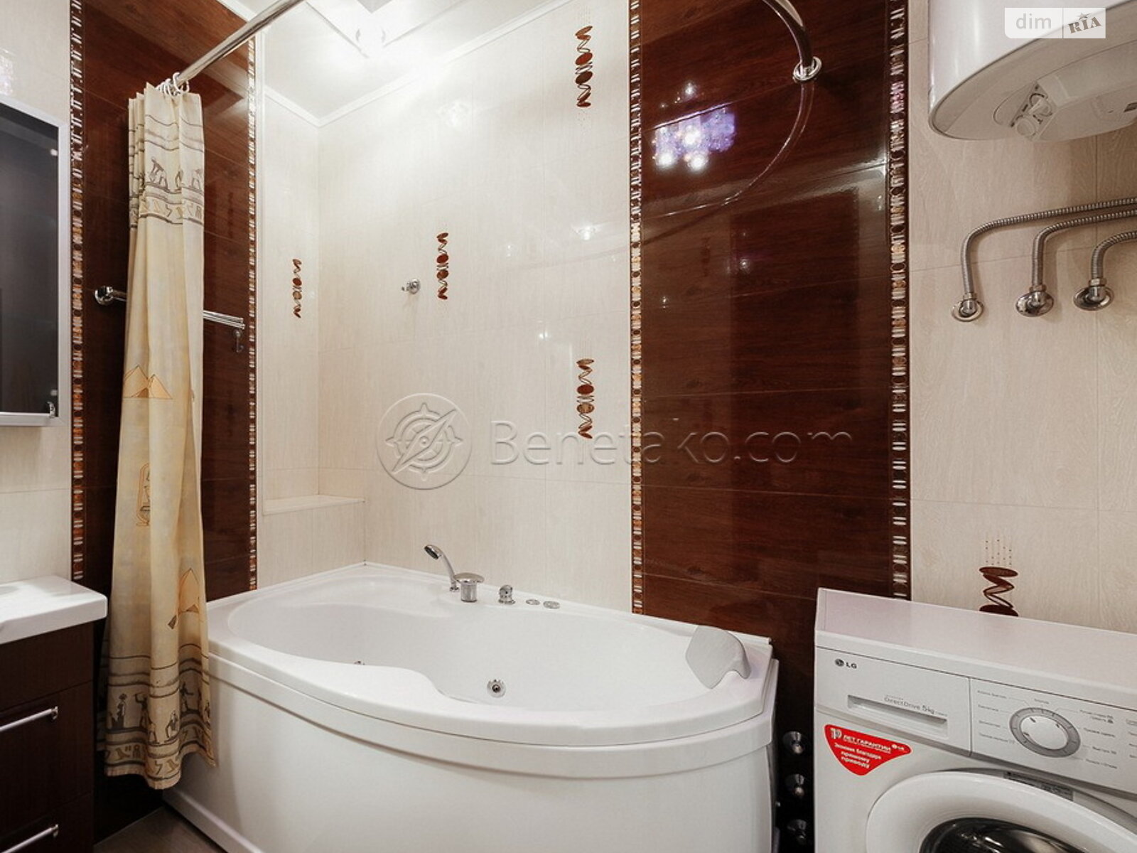 трикімнатна квартира в Одесі, район Аркадія, на вул. Генуезька 5 в довготривалу оренду помісячно фото 1