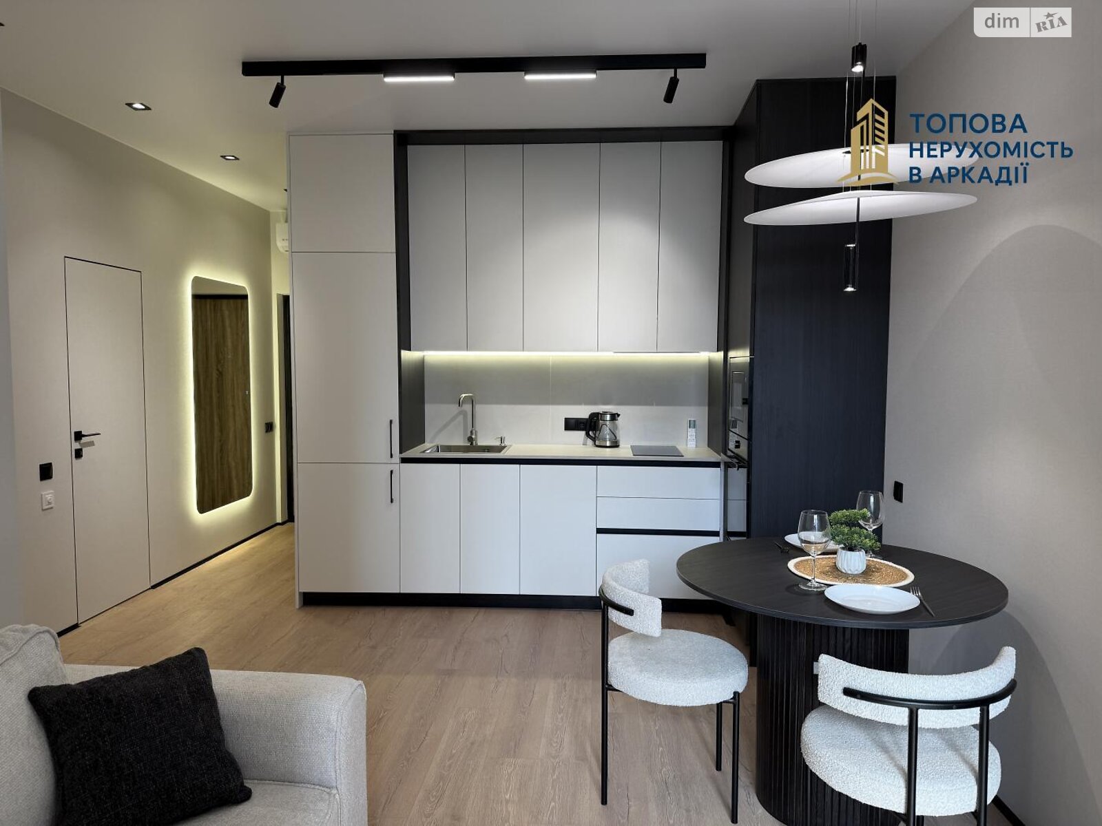 однокімнатна квартира в Одесі, район Аркадія, на вул. Генуезька 1/1 в довготривалу оренду помісячно фото 1 однокімнатна квартира в Одесі, район Аркадія, на вул. Генуезька 1/1 в довготривалу оренду помісячно фото 1