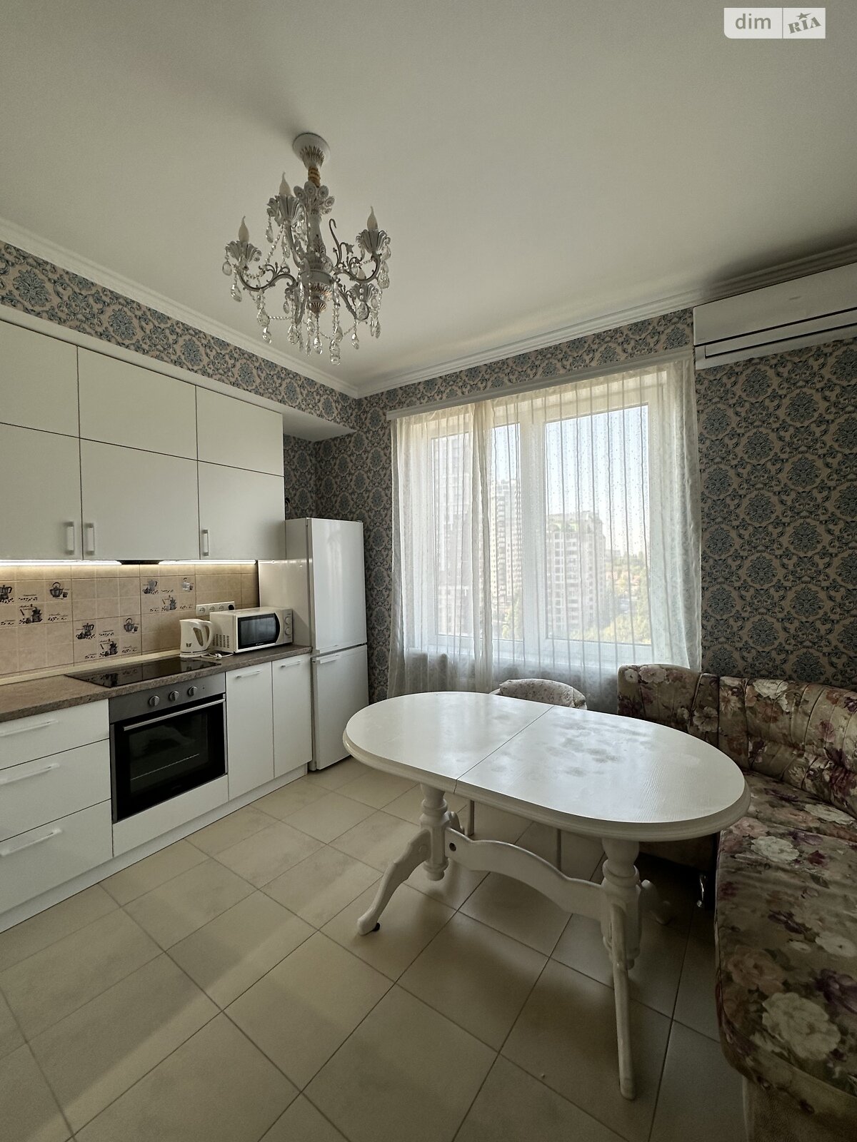 однокімнатна квартира в Одесі, район Аркадія, на вул. Генуезька 3Б в довготривалу оренду помісячно фото 1 однокімнатна квартира в Одесі, район Аркадія, на вул. Генуезька 3Б в довготривалу оренду помісячно фото 1