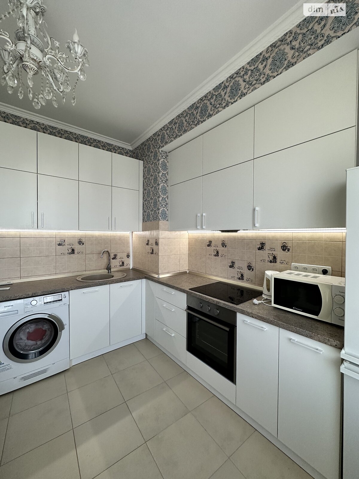 однокімнатна квартира в Одесі, район Аркадія, на вул. Генуезька 3Б в довготривалу оренду помісячно фото 1 однокімнатна квартира в Одесі, район Аркадія, на вул. Генуезька 3Б в довготривалу оренду помісячно фото 1