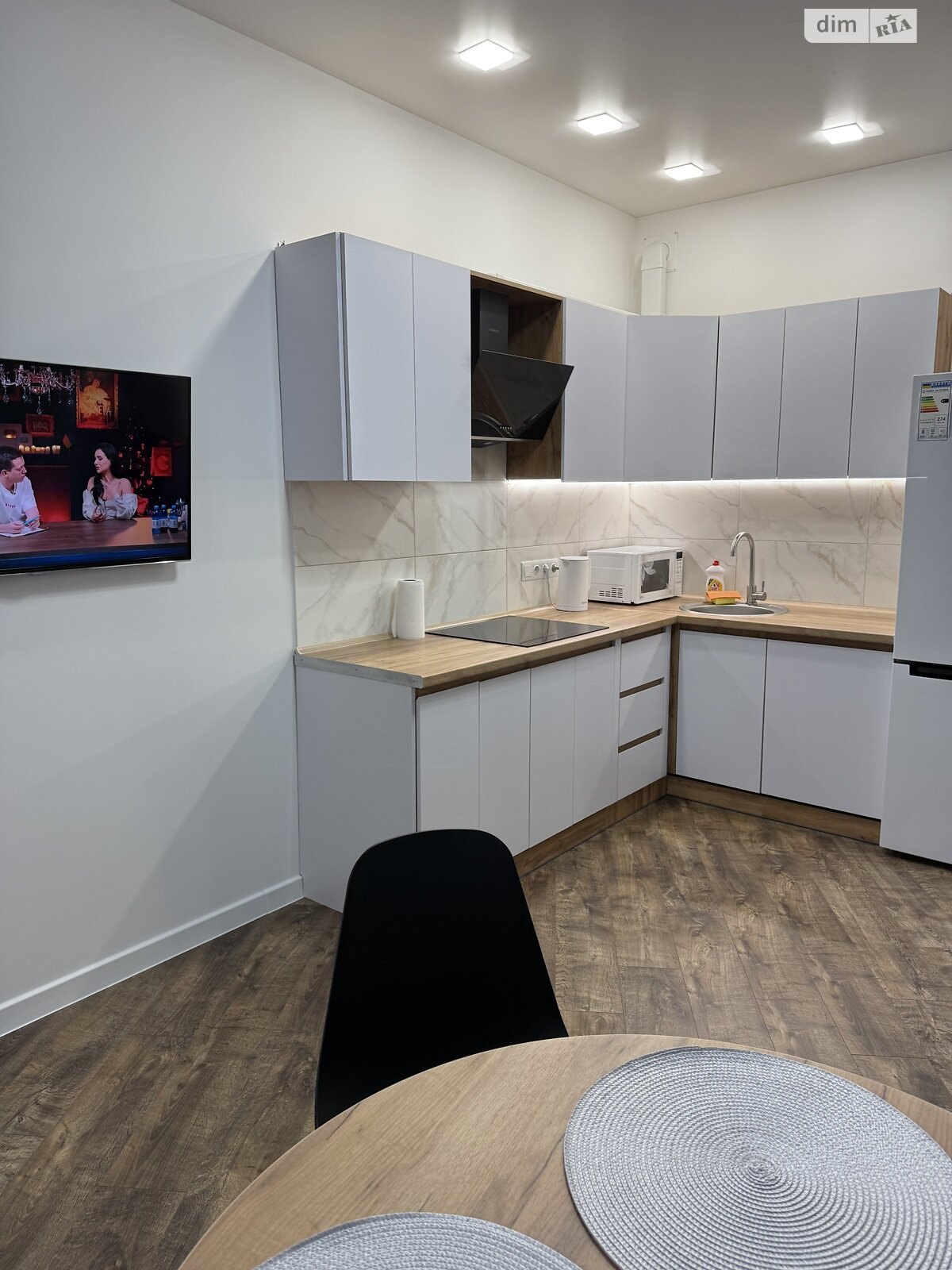 однокімнатна квартира в Одесі, район Аркадія, на вул. Генуезька 3Б в довготривалу оренду помісячно фото 1