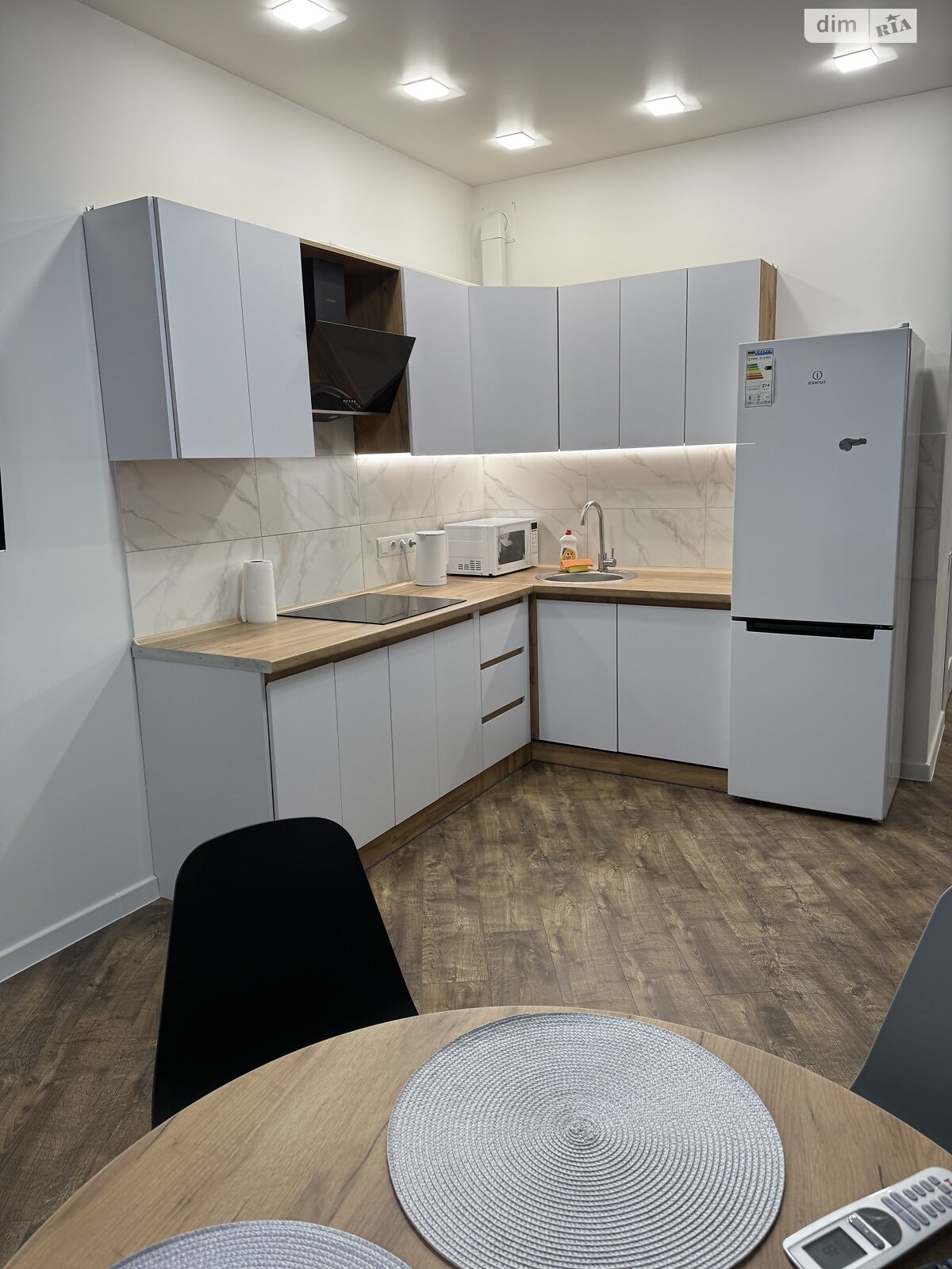 однокімнатна квартира в Одесі, район Аркадія, на вул. Генуезька 3Б в довготривалу оренду помісячно фото 1