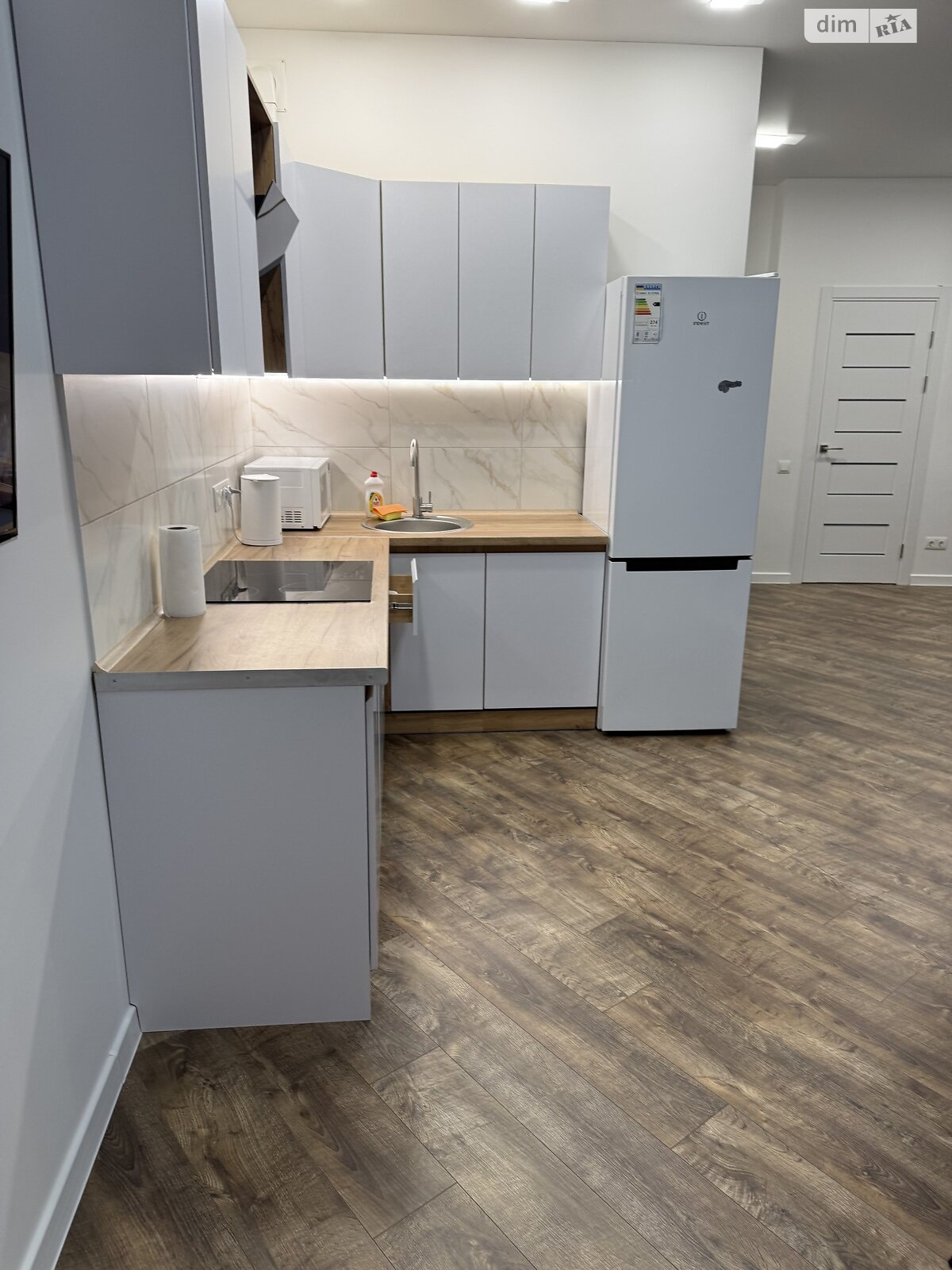 однокімнатна квартира в Одесі, район Аркадія, на вул. Генуезька 3Б в довготривалу оренду помісячно фото 1