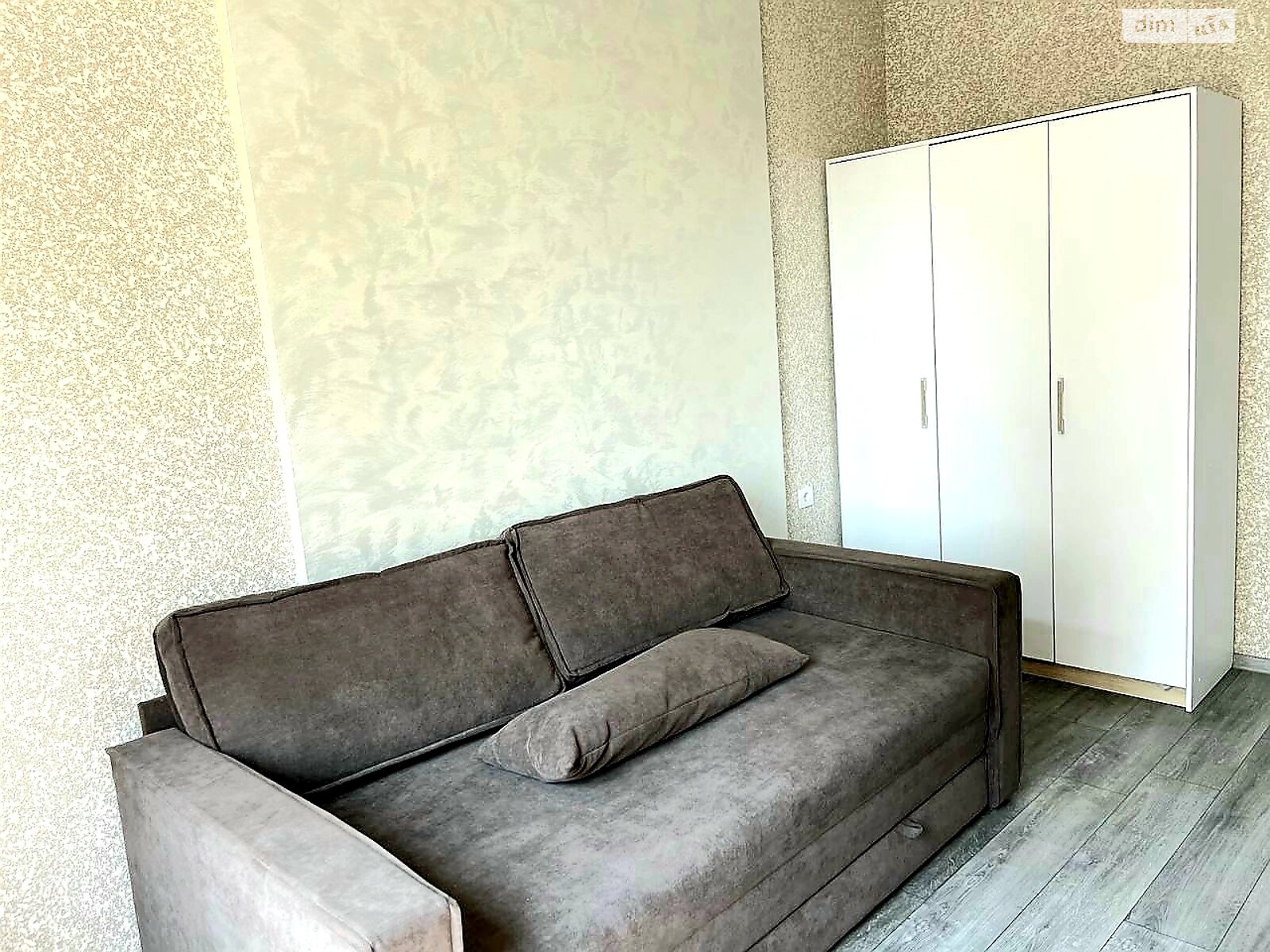 двухкомнатная квартира в Одессе, район Аркадия, на ул. Генуэзская в аренду на долгий срок помесячно фото 1