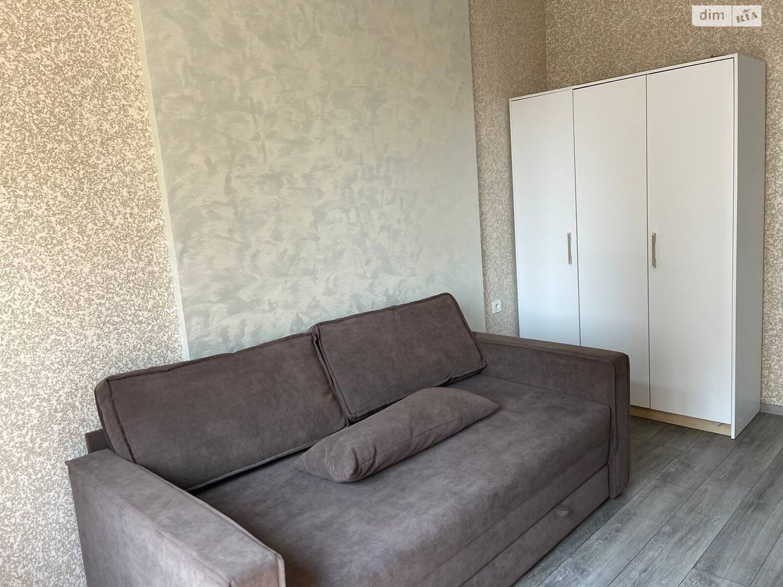 двухкомнатная квартира в Одессе, район Аркадия, на ул. Генуэзская в аренду на долгий срок помесячно фото 1