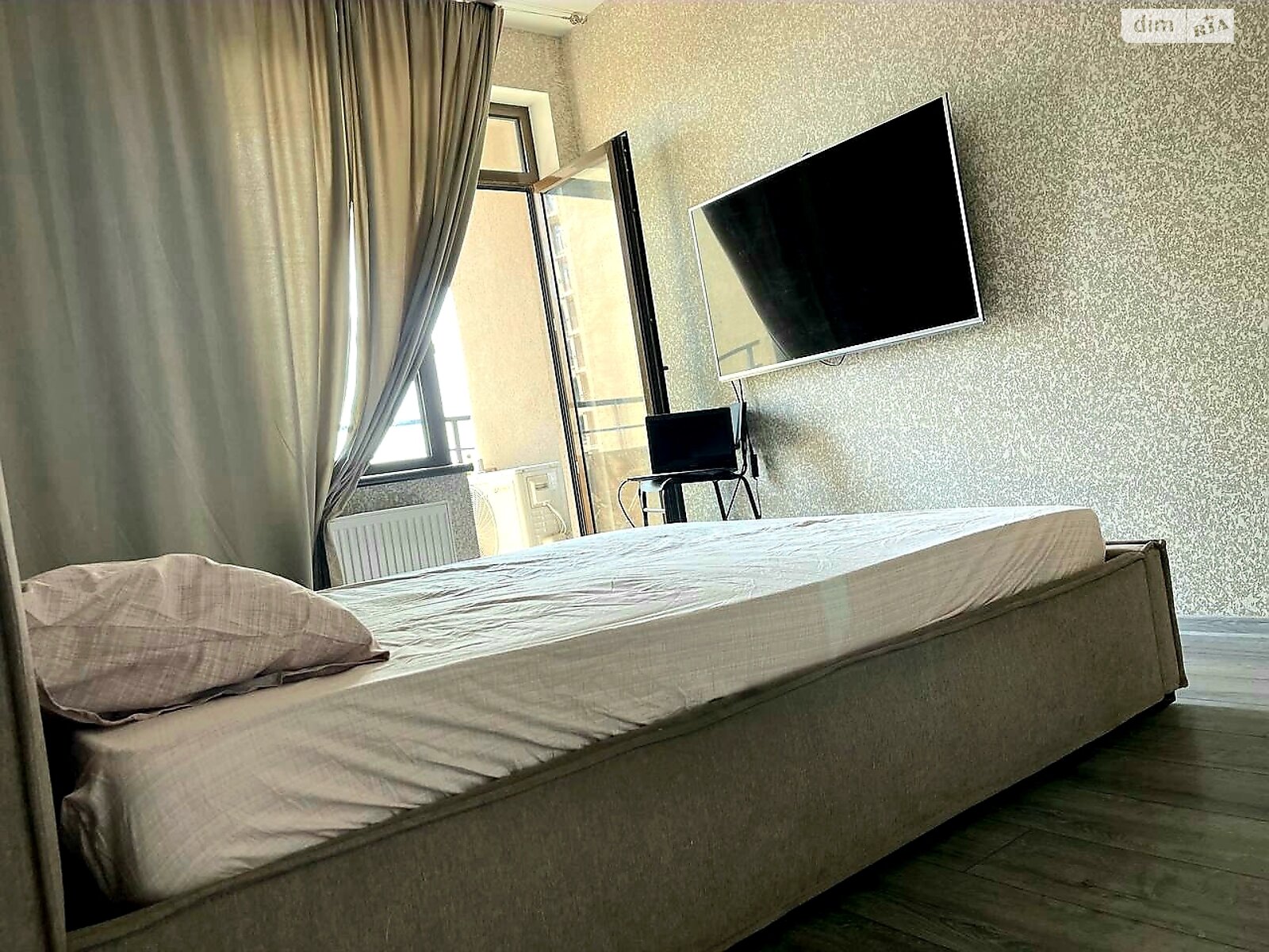 двухкомнатная квартира в Одессе, район Аркадия, на ул. Генуэзская в аренду на долгий срок помесячно фото 1