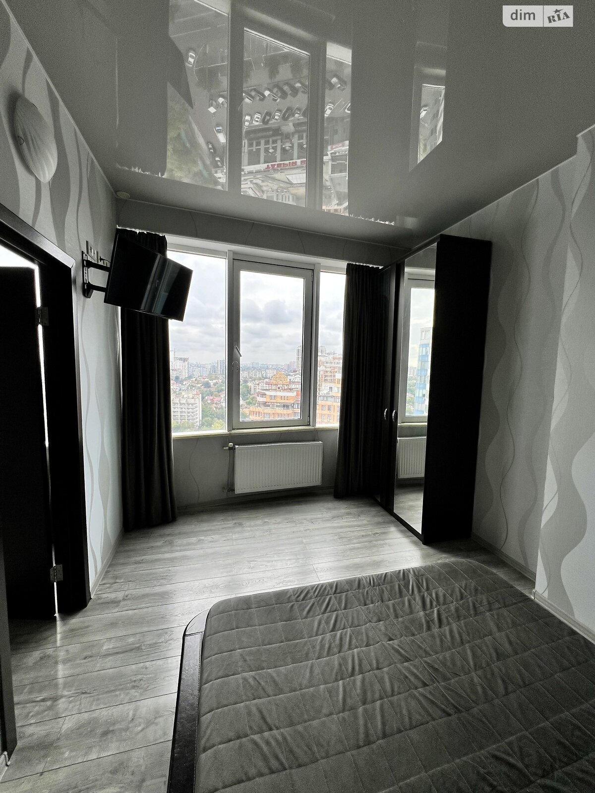 однокімнатна квартира в Одесі, район Аркадія, на вул. Генуезька 5 в довготривалу оренду помісячно фото 1