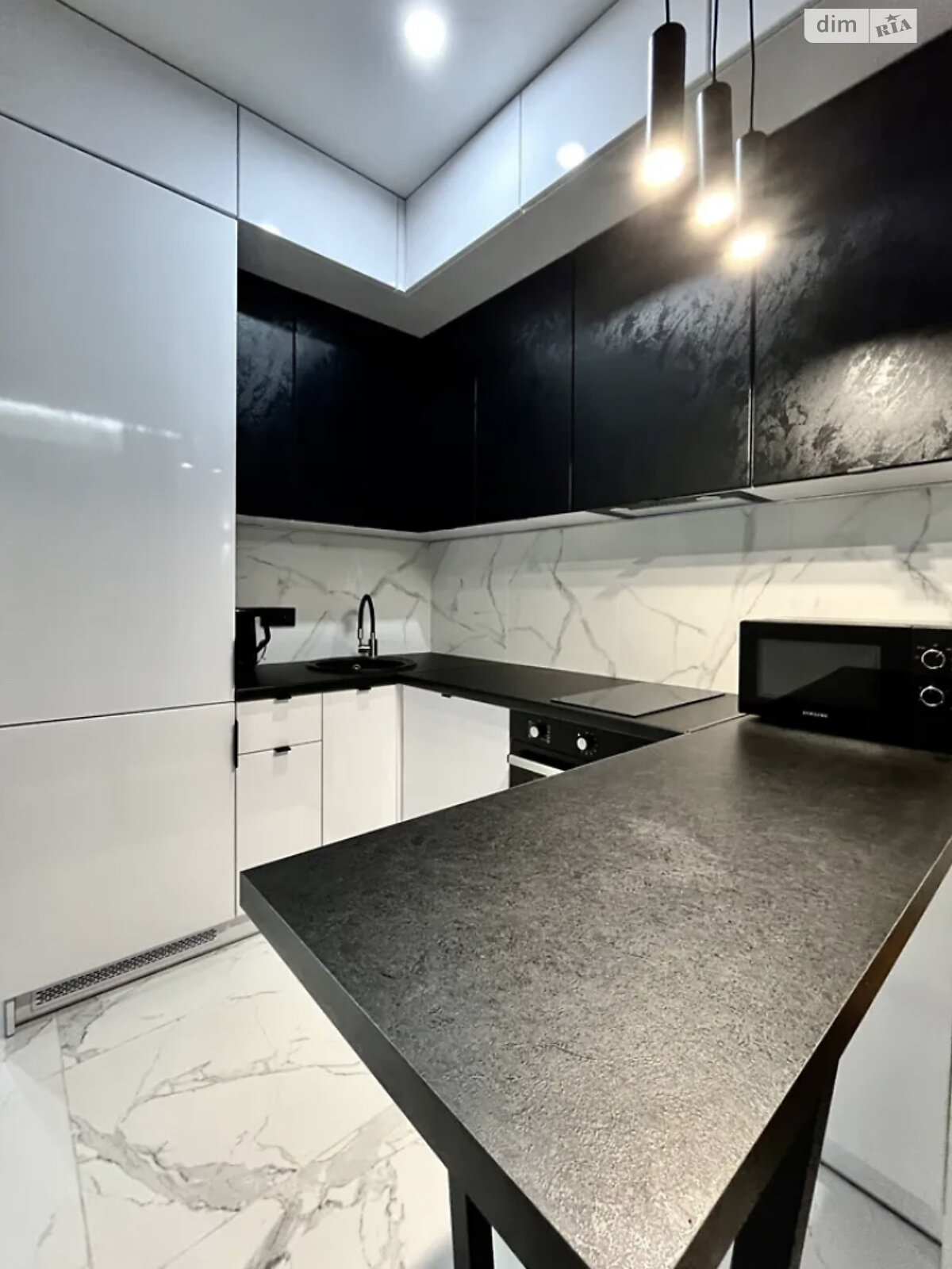 однокомнатная квартира в Одессе, район Аркадия, на ул. Генуэзская 1Е корпус 2 в аренду на долгий срок помесячно фото 1