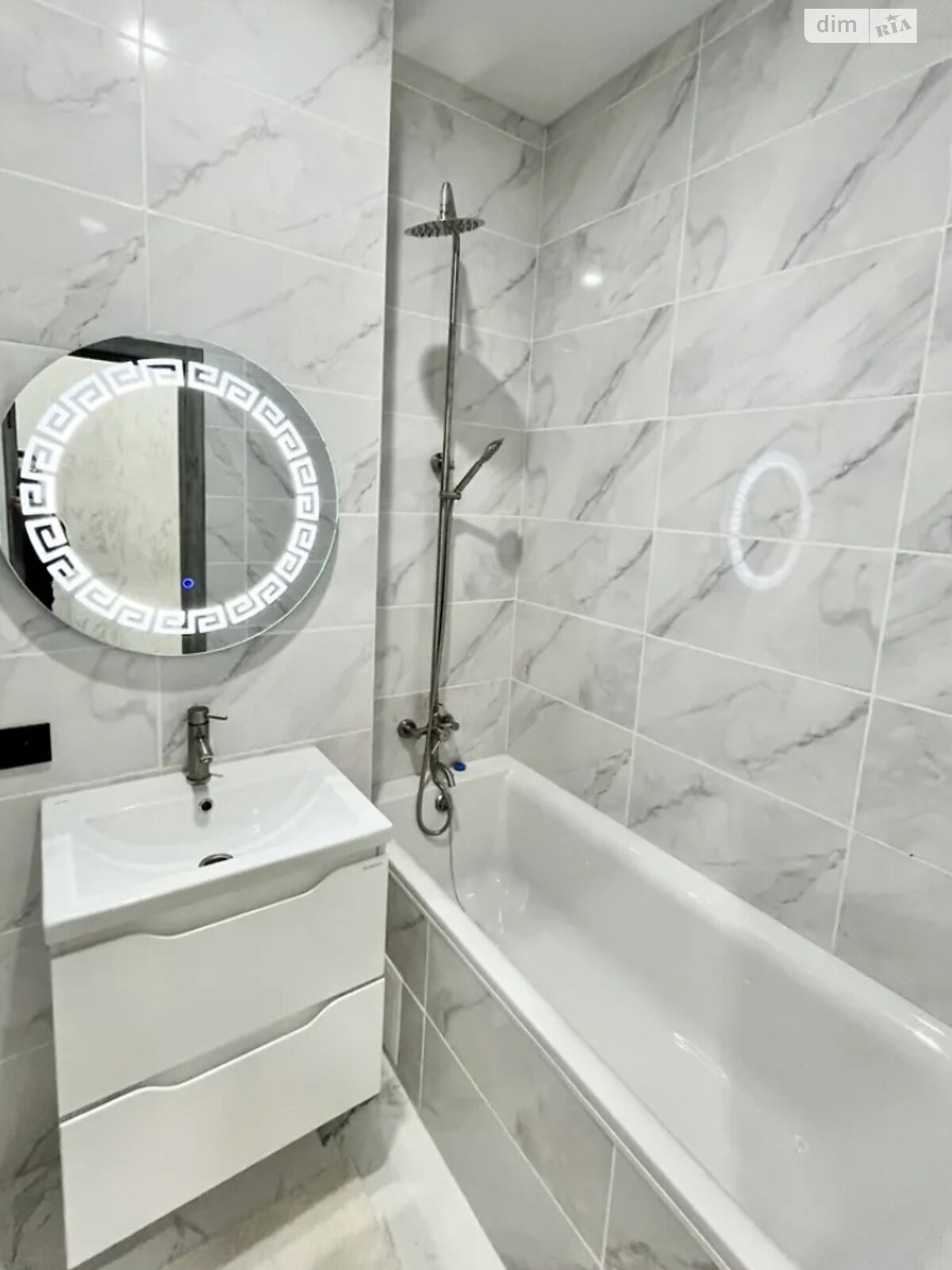 однокомнатная квартира в Одессе, район Аркадия, на ул. Генуэзская 1Е корпус 2 в аренду на долгий срок помесячно фото 1