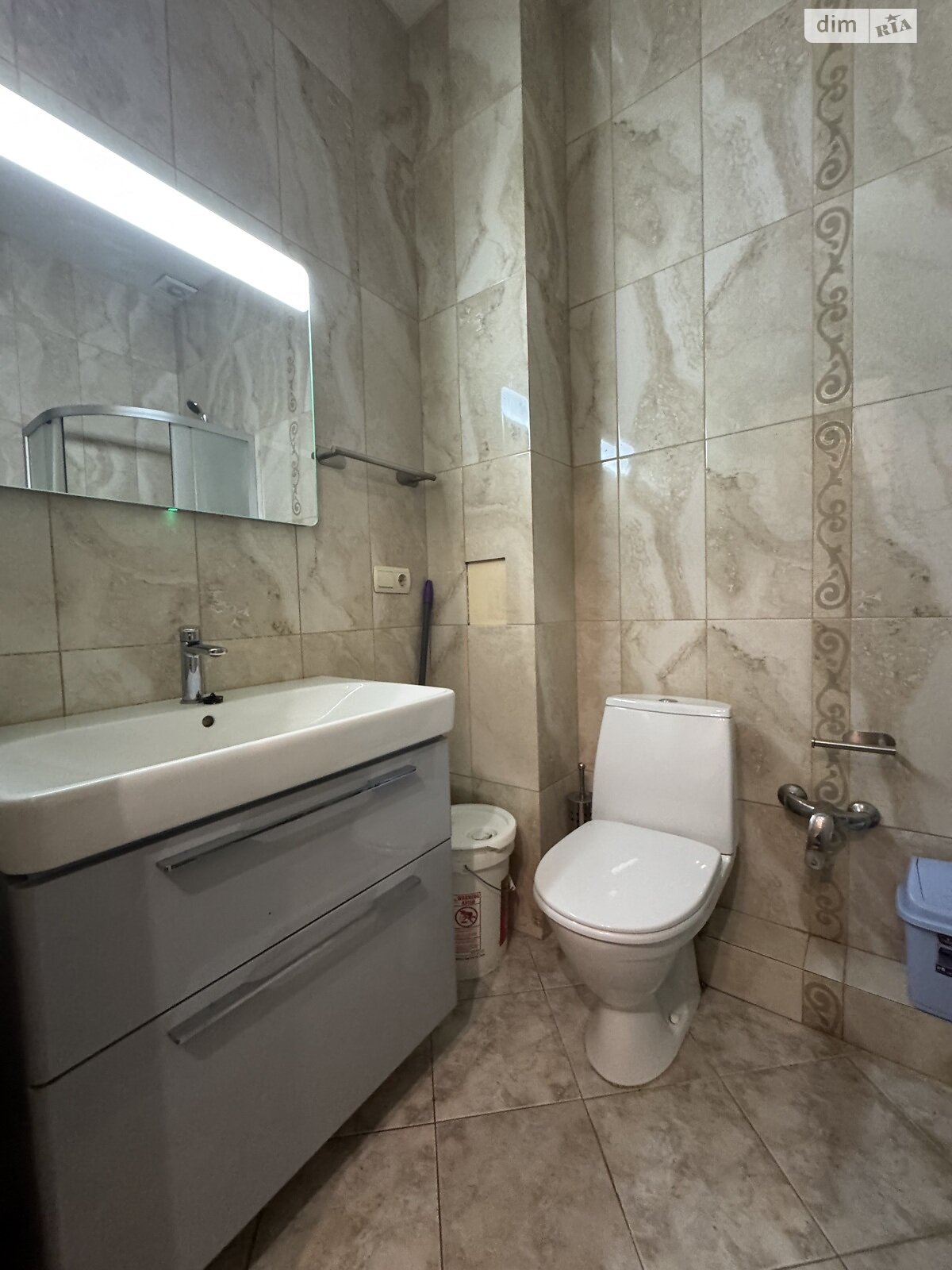 однокімнатна квартира в Одесі, район Аркадія, на вул. Генуезька 5 в довготривалу оренду помісячно фото 1