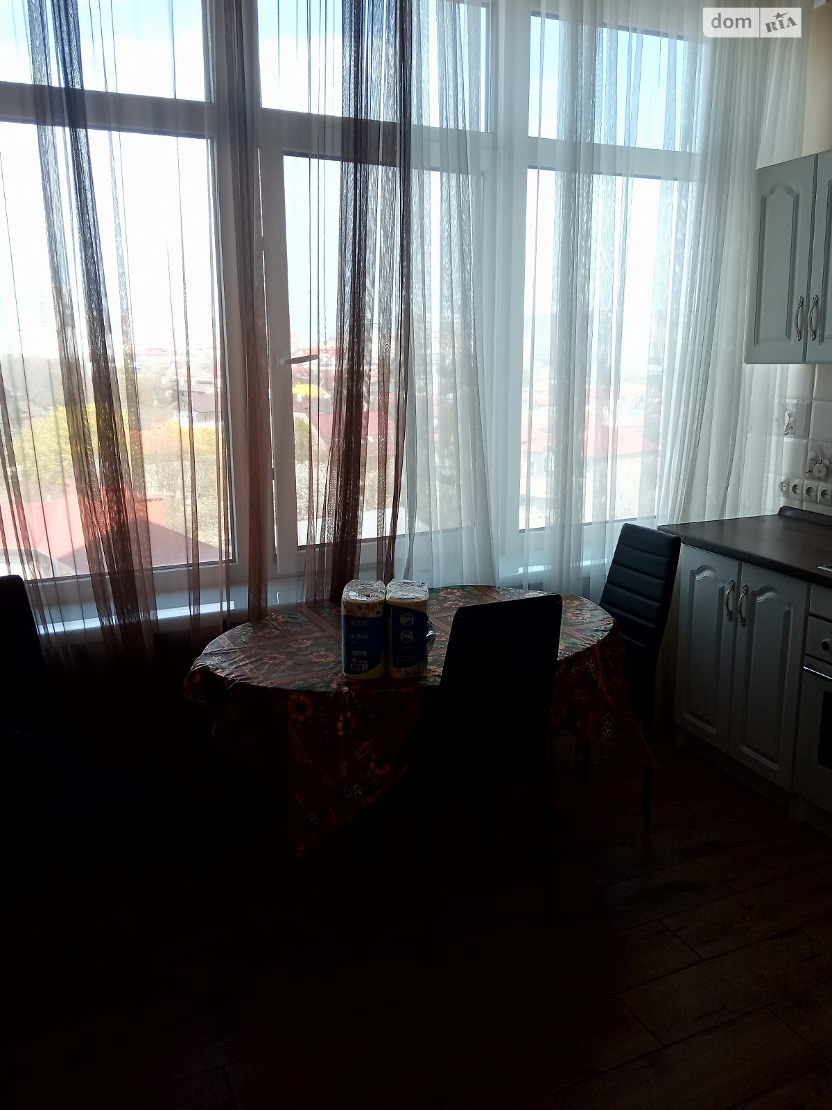 однокомнатная квартира с мебелью в Одессе, район Аркадия, на ул. Каманина 16 в аренду на долгий срок помесячно фото 1