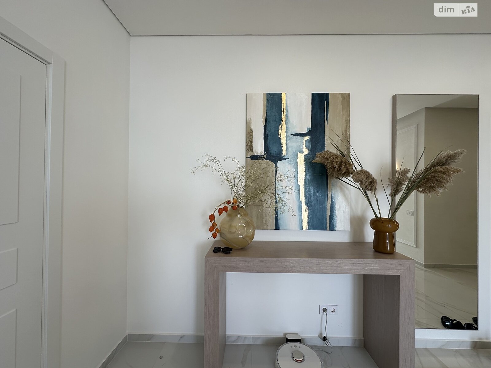 трехкомнатная квартира в Одессе, район Аркадия, на ул. Валерия Самофалова 16А/6 в аренду на долгий срок помесячно фото 1 трехкомнатная квартира в Одессе, район Аркадия, на ул. Валерия Самофалова 16А/6 в аренду на долгий срок помесячно фото 1