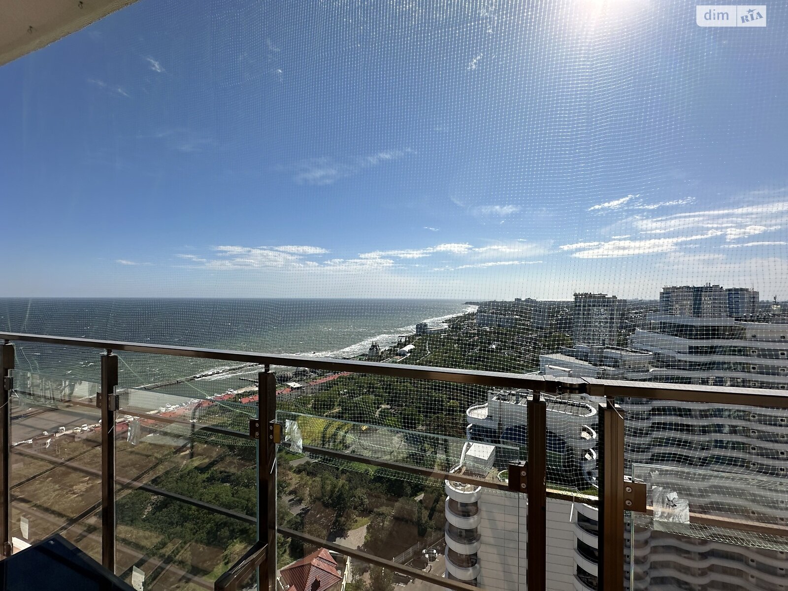 трехкомнатная квартира в Одессе, район Аркадия, на ул. Валерия Самофалова 16А/6 в аренду на долгий срок помесячно фото 1 трехкомнатная квартира в Одессе, район Аркадия, на ул. Валерия Самофалова 16А/6 в аренду на долгий срок помесячно фото 1