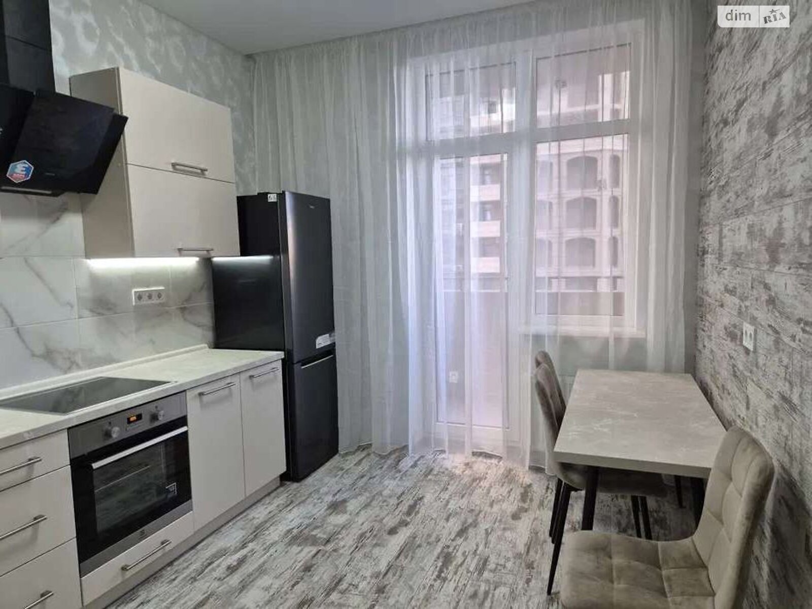 однокомнатная квартира в Одессе, район Аркадия, на пер. Курортный 1А в аренду на долгий срок помесячно фото 1 однокомнатная квартира в Одессе, район Аркадия, на пер. Курортный 1А в аренду на долгий срок помесячно фото 1