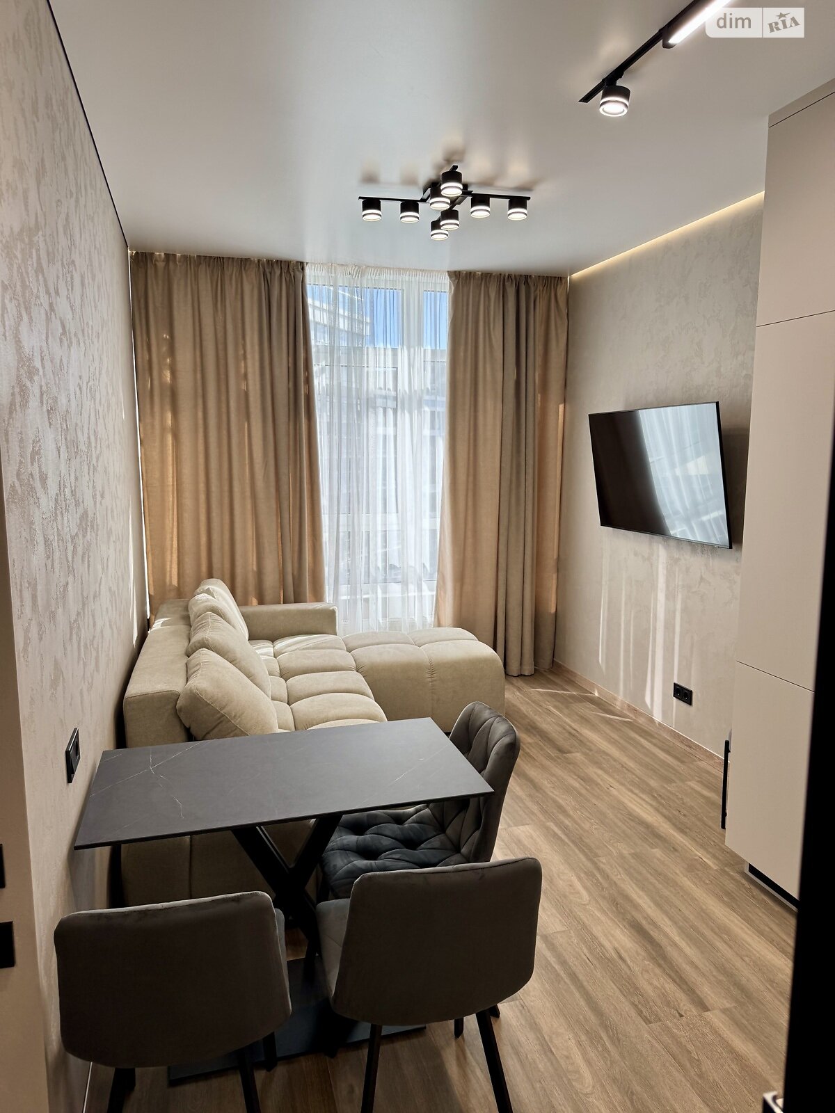 однокомнатная квартира в Одессе, район Аркадия, на пер. Курортный 2 в аренду на долгий срок помесячно фото 1