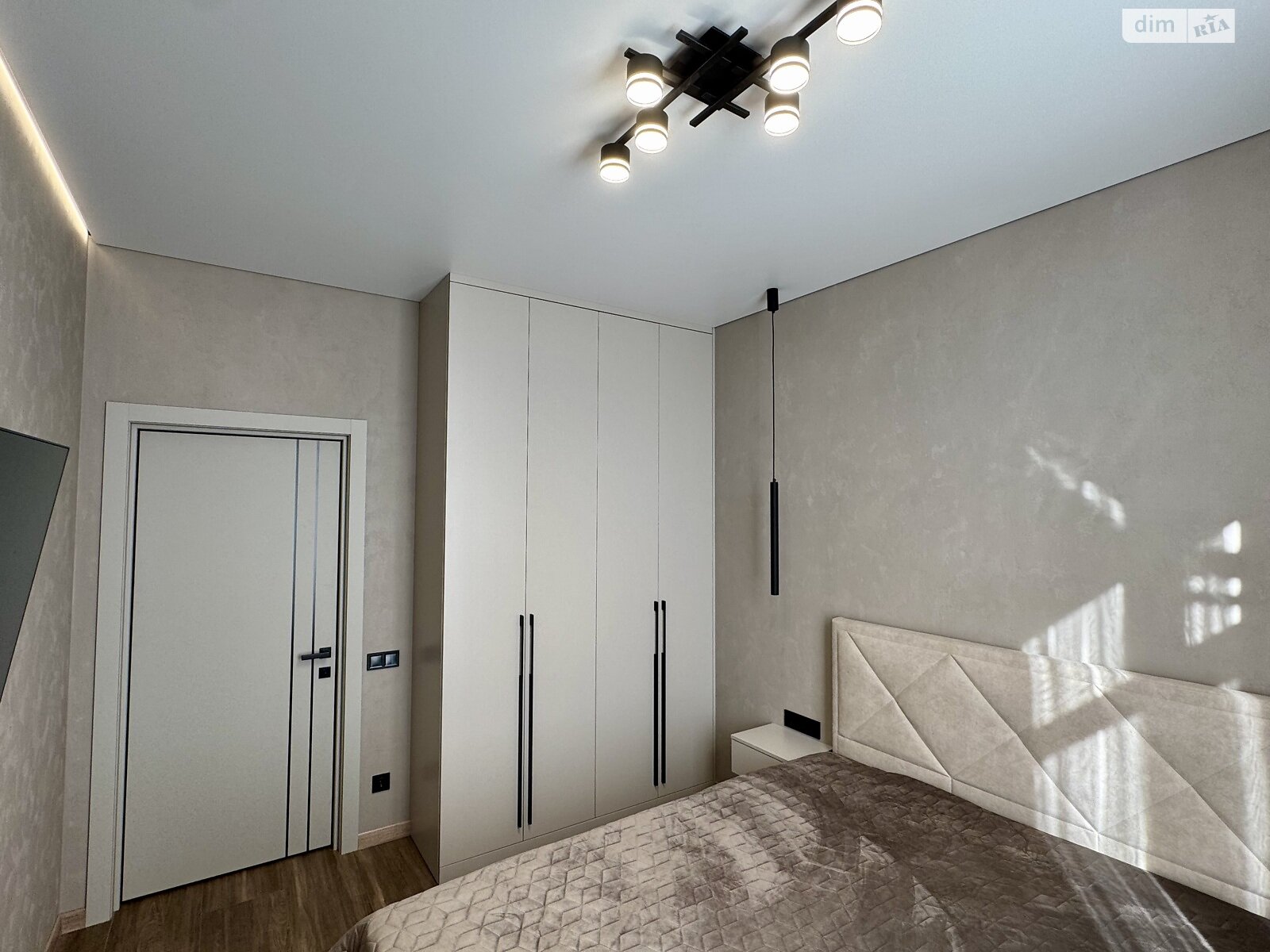 однокомнатная квартира в Одессе, район Аркадия, на пер. Курортный 2 в аренду на долгий срок помесячно фото 1