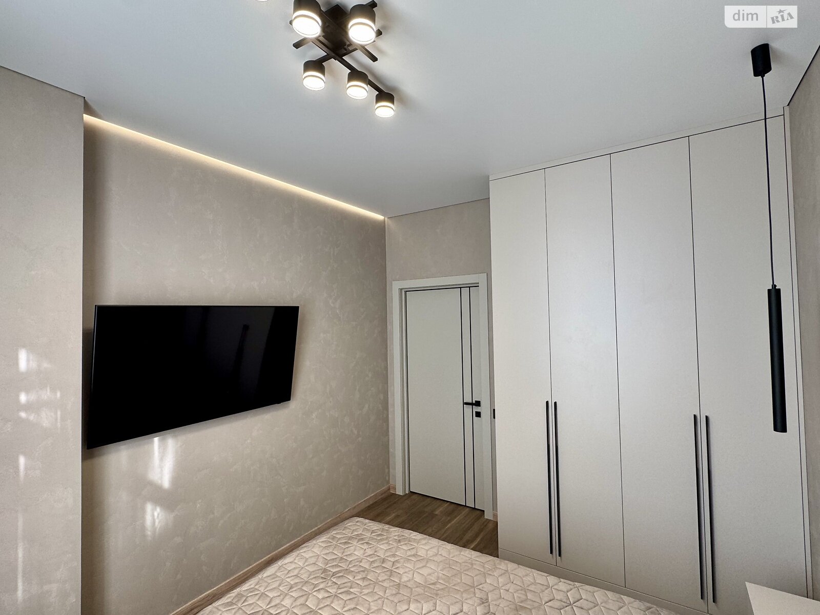 однокомнатная квартира в Одессе, район Аркадия, на пер. Курортный 2 в аренду на долгий срок помесячно фото 1