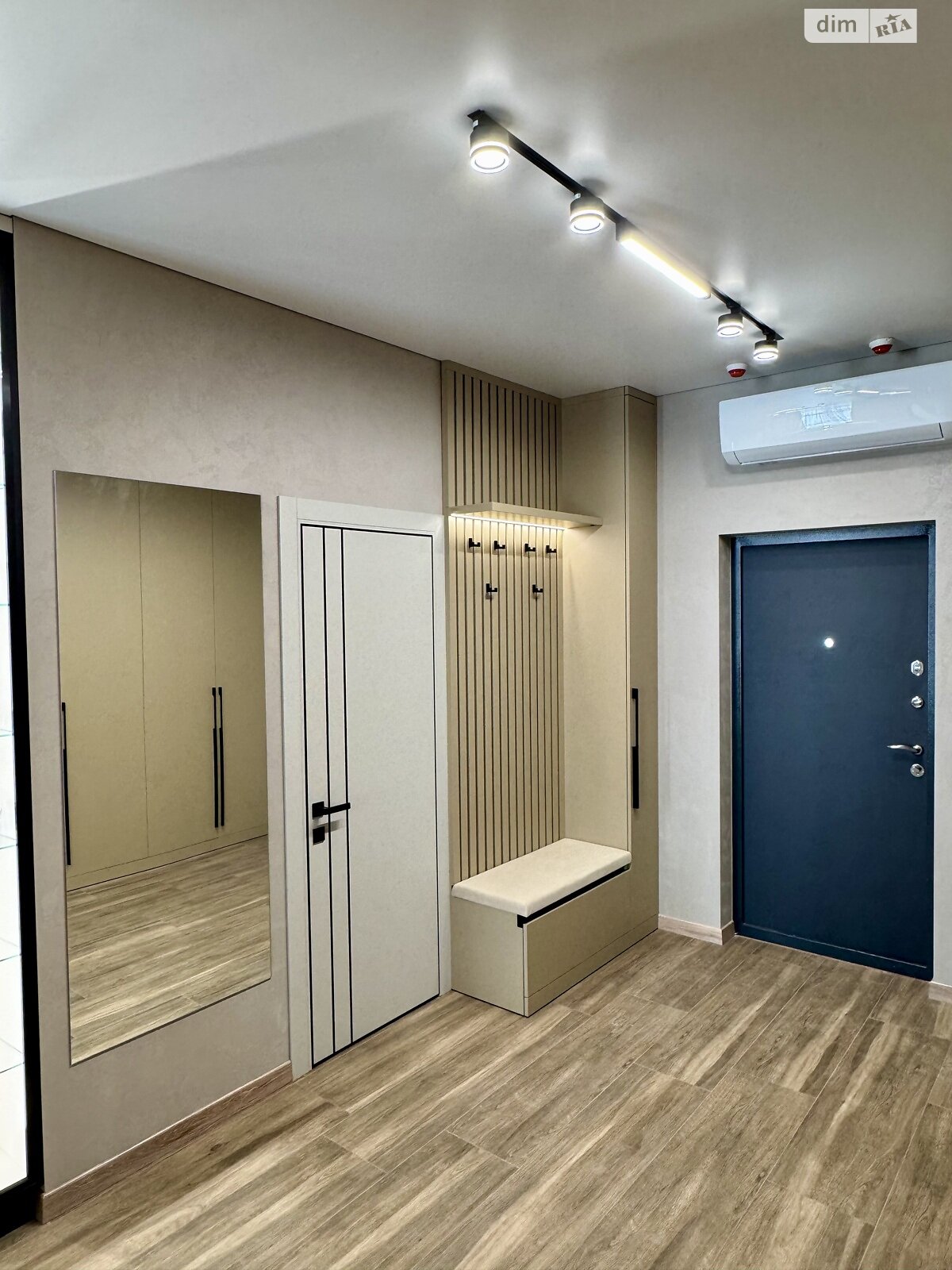 однокомнатная квартира в Одессе, район Аркадия, на пер. Курортный 2 в аренду на долгий срок помесячно фото 1