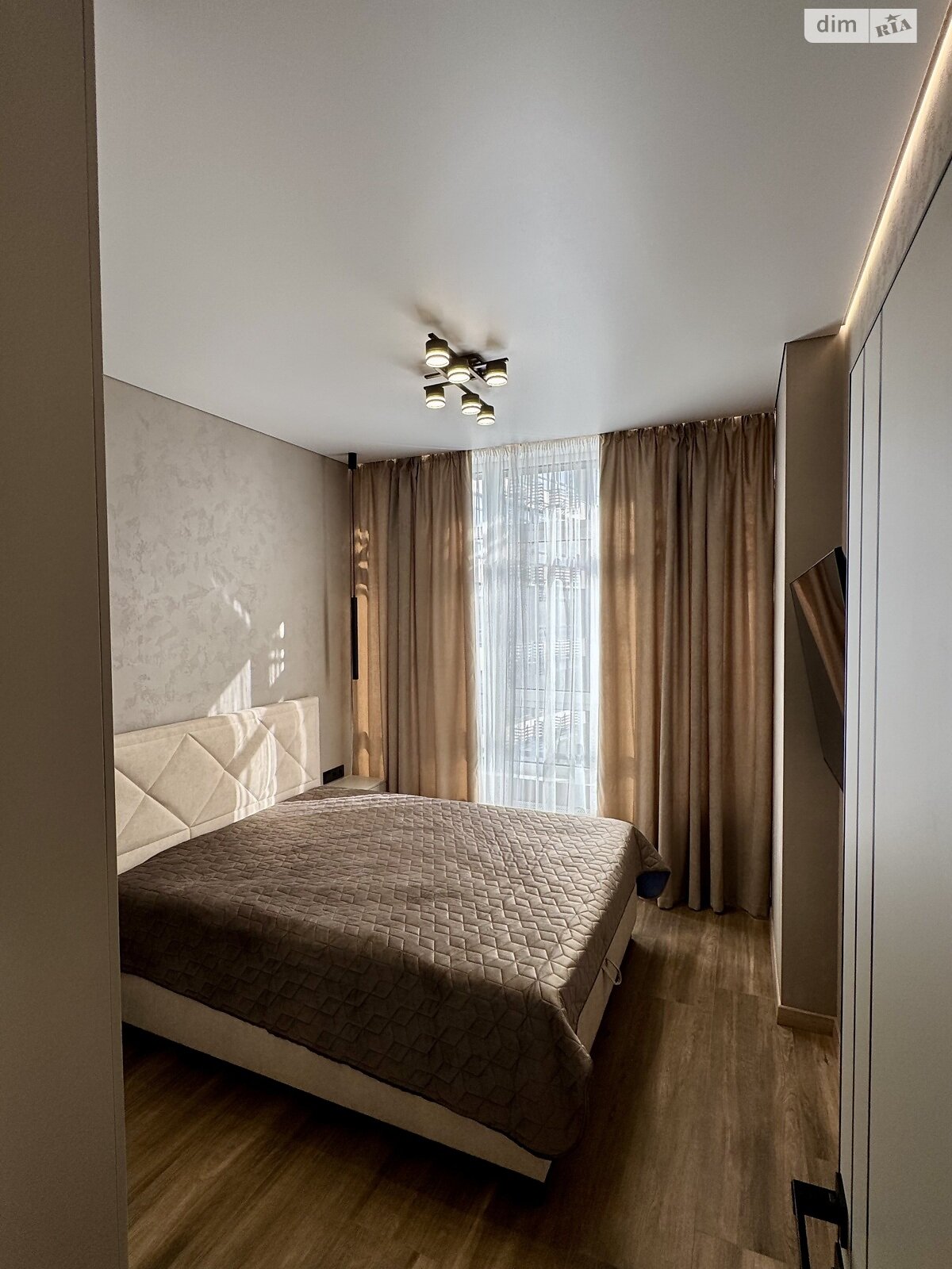 однокомнатная квартира в Одессе, район Аркадия, на пер. Курортный 2 в аренду на долгий срок помесячно фото 1