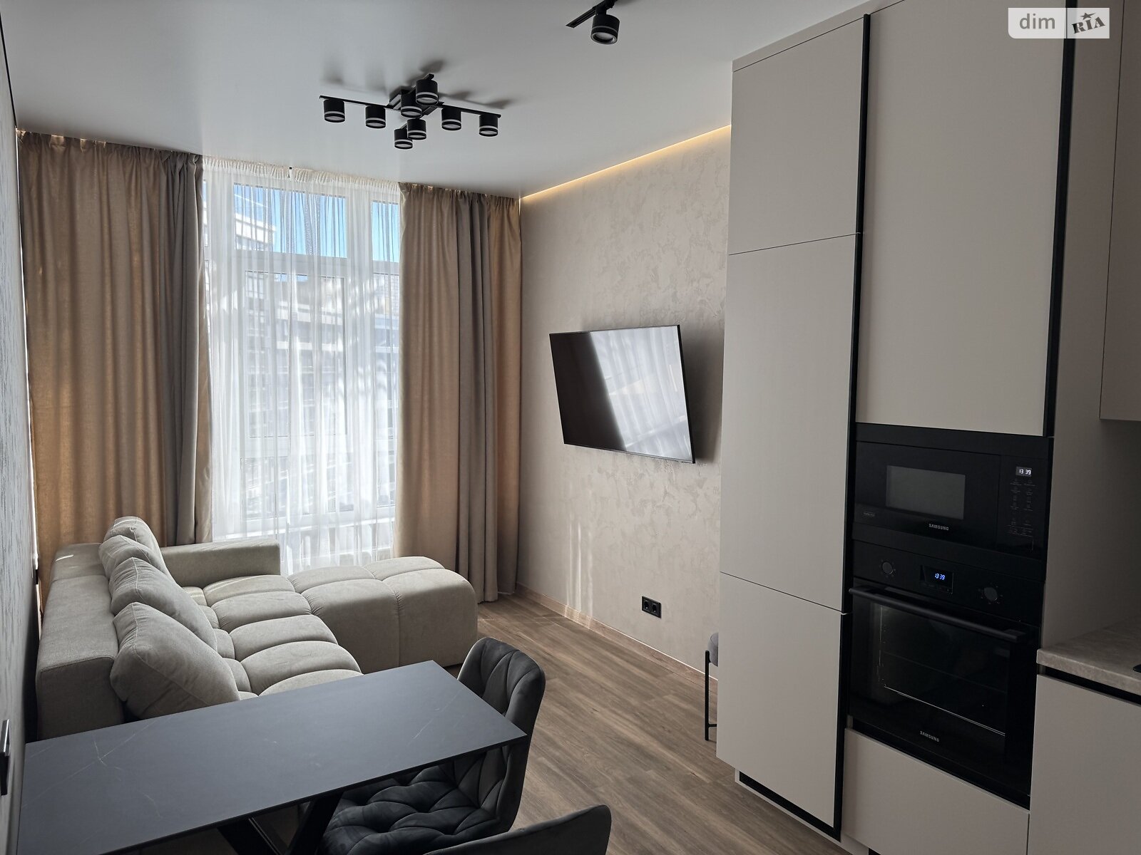 однокомнатная квартира в Одессе, район Аркадия, на пер. Курортный 2 в аренду на долгий срок помесячно фото 1