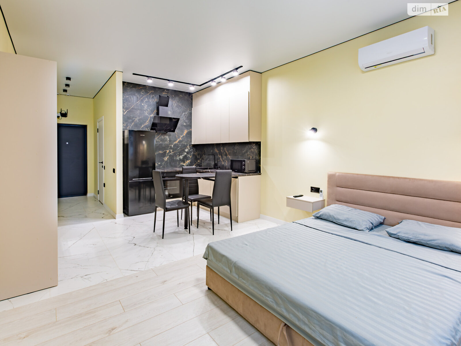 однокомнатная квартира в Одессе, район Аркадия, на пер. Курортный 2 корпус 3 в аренду на долгий срок помесячно фото 1 однокомнатная квартира в Одессе, район Аркадия, на пер. Курортный 2 корпус 3 в аренду на долгий срок помесячно фото 1