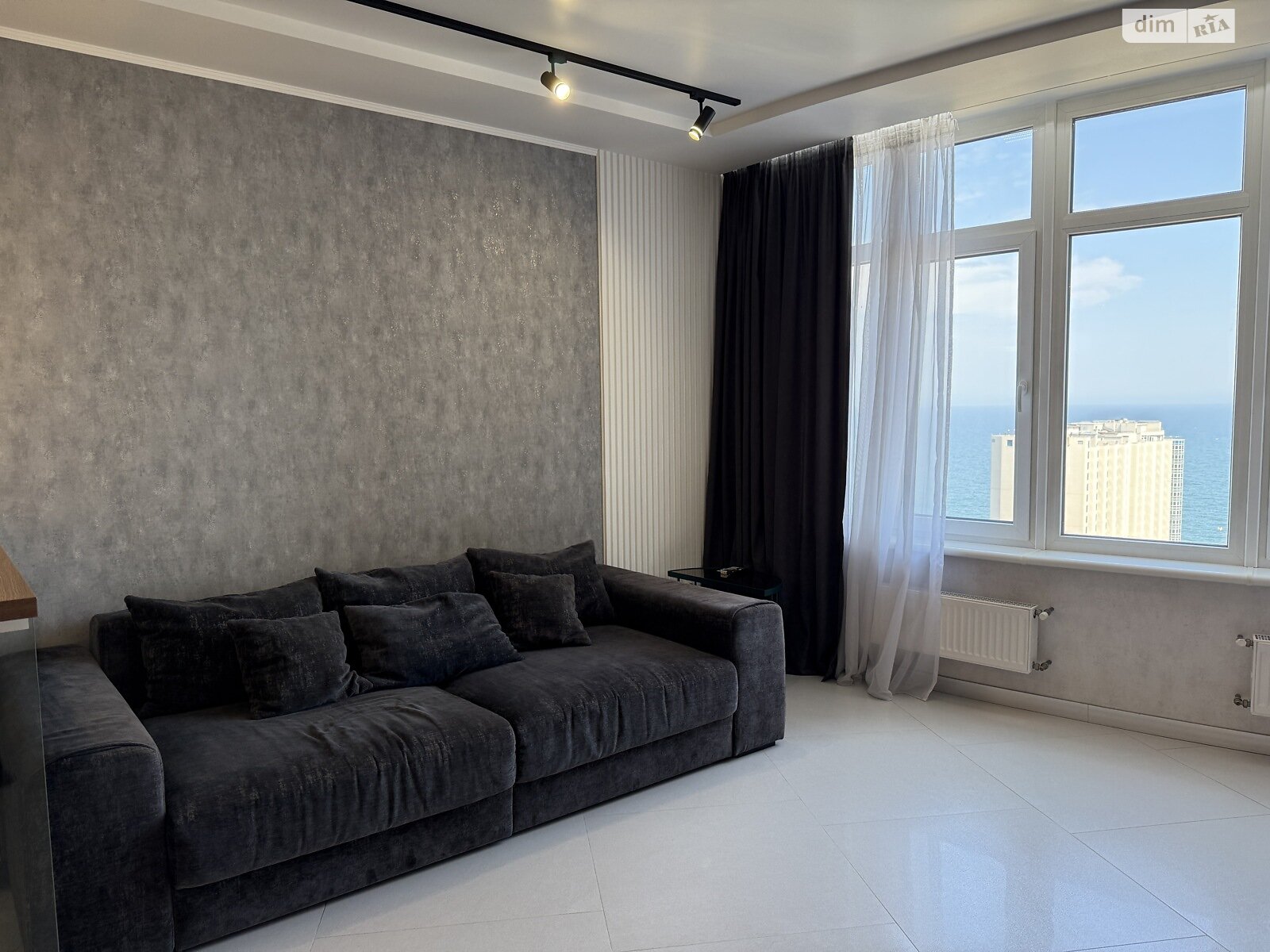 однокімнатна квартира в Одесі, район Аркадія, на вул. Валерія Самофалова 16А/5 в довготривалу оренду помісячно фото 1