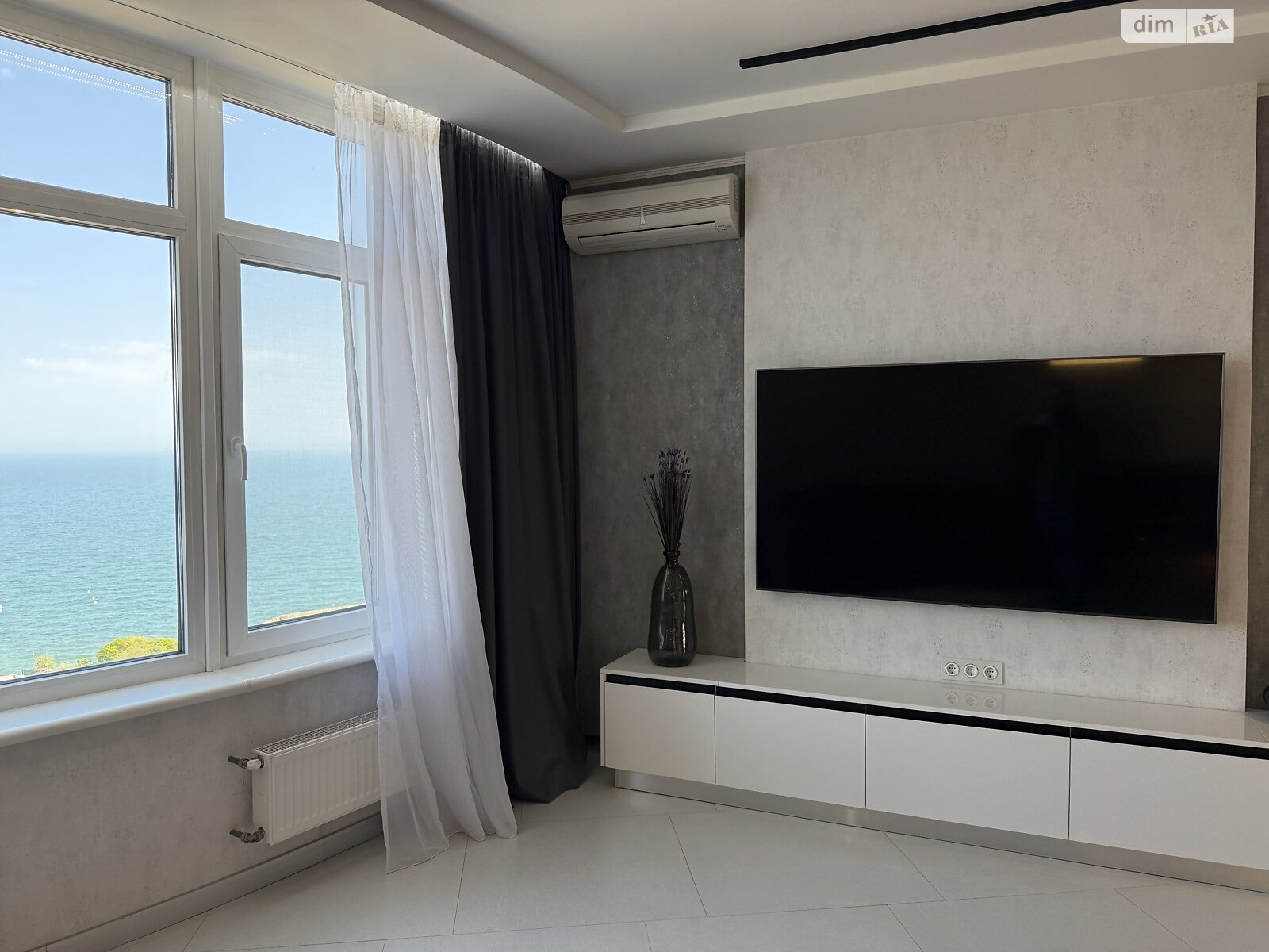 однокімнатна квартира в Одесі, район Аркадія, на вул. Валерія Самофалова 16А/5 в довготривалу оренду помісячно фото 1