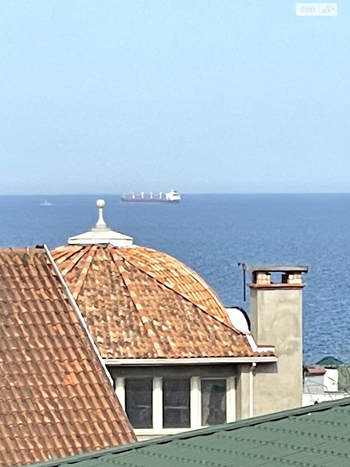 однокімнатна квартира з меблями в Одесі, район Приморський, на вул. Валерія Самофалова 20 в довготривалу оренду помісячно фото 1