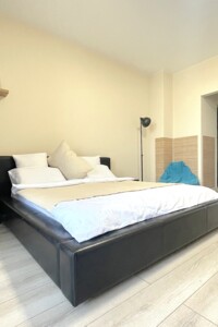 однокімнатна квартира з меблями в Одесі, район Приморський, на вул. Валерія Самофалова 20 в довготривалу оренду помісячно фото 2