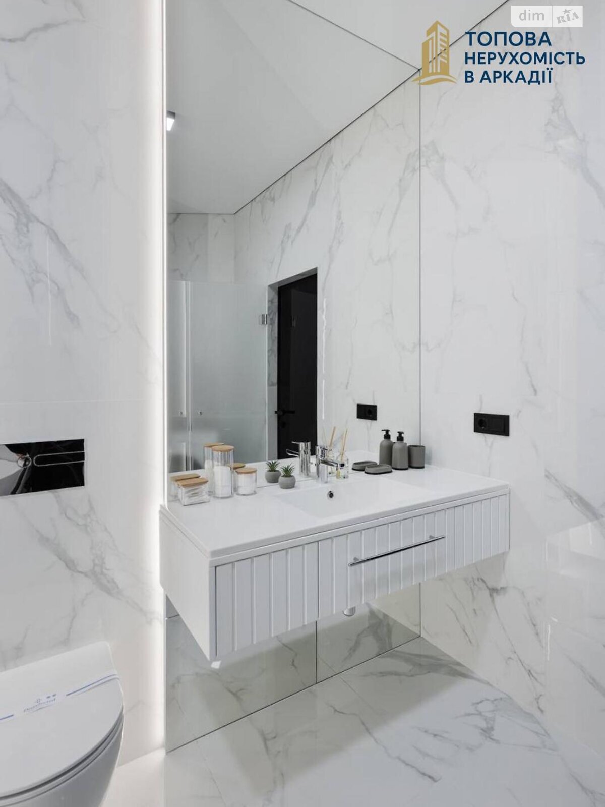 однокомнатная квартира в Одессе, район Аркадия, на ул. Валерия Самофалова 16А/6 в аренду на долгий срок помесячно фото 1