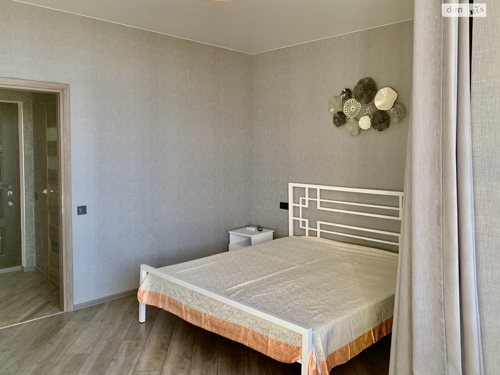 однокомнатная квартира в Одессе, район Аркадия, на ул. Валерия Самофалова 16А/3 в аренду на долгий срок помесячно фото 1 однокомнатная квартира в Одессе, район Аркадия, на ул. Валерия Самофалова 16А/3 в аренду на долгий срок помесячно фото 1