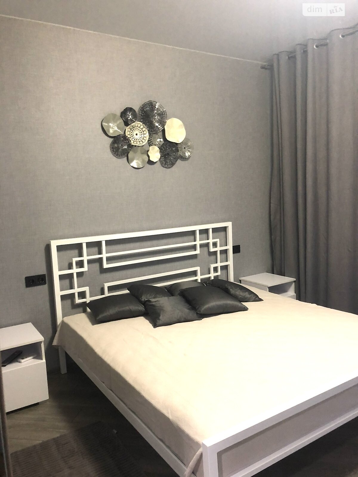 однокомнатная квартира в Одессе, район Аркадия, на ул. Валерия Самофалова 16А/3 в аренду на долгий срок помесячно фото 1 однокомнатная квартира в Одессе, район Аркадия, на ул. Валерия Самофалова 16А/3 в аренду на долгий срок помесячно фото 1