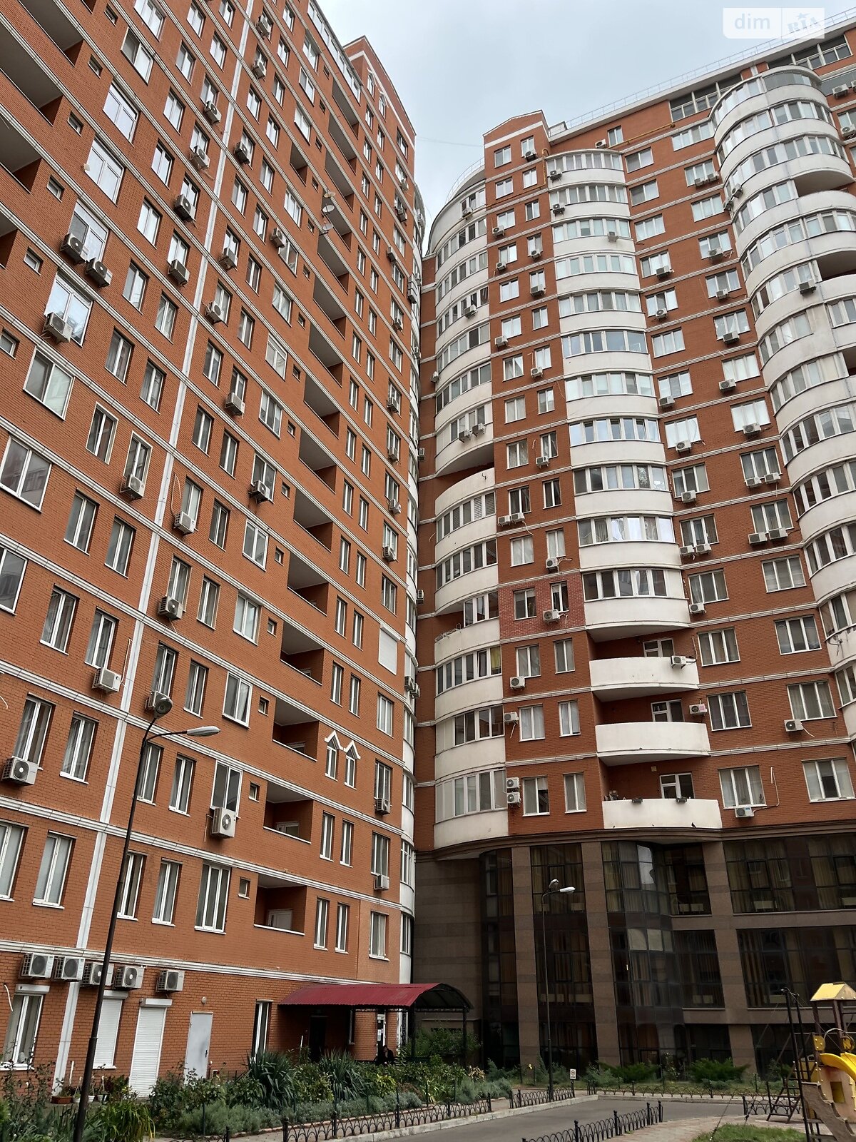 однокомнатная квартира в Одессе, на ул. Базарная 5/2 в аренду на долгий срок помесячно фото 1