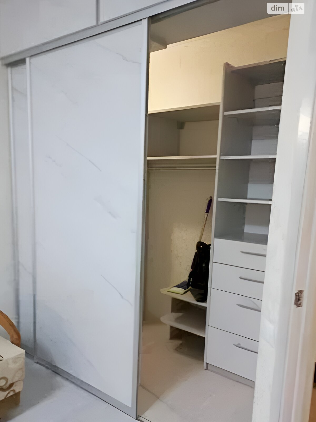 однокімнатна квартира в Одесі, район Ближні Млини, на вул. Олексія Вадатурського 18 в довготривалу оренду помісячно фото 1 однокімнатна квартира в Одесі, район Ближні Млини, на вул. Олексія Вадатурського 18 в довготривалу оренду помісячно фото 1