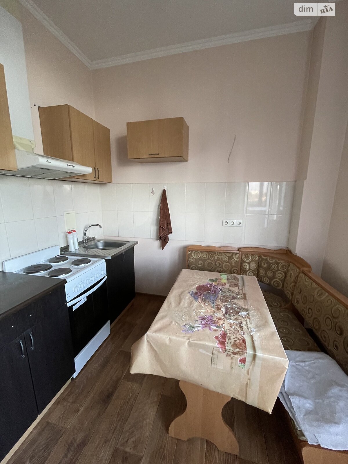 двухкомнатная квартира в Одессе, район Ближние Мельницы, на ул. Артиллерийская 4В в аренду на долгий срок помесячно фото 1 двухкомнатная квартира в Одессе, район Ближние Мельницы, на ул. Артиллерийская 4В в аренду на долгий срок помесячно фото 1