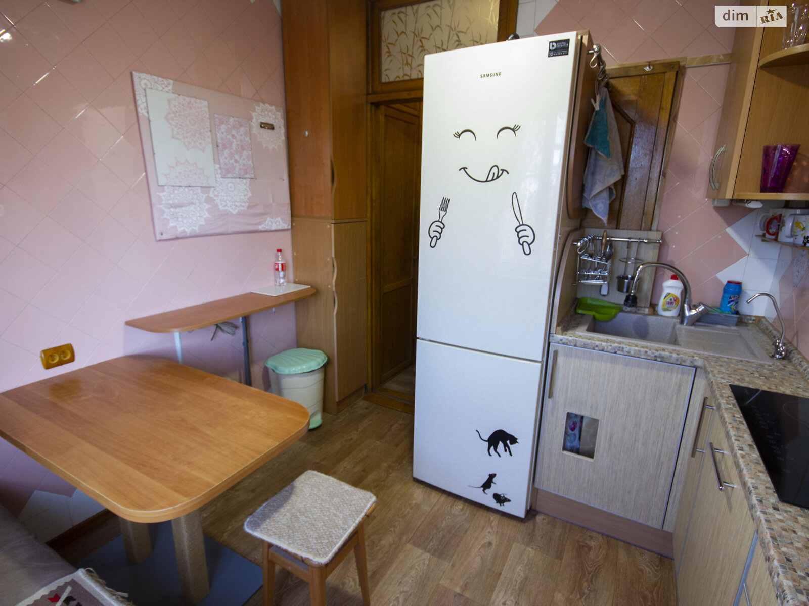 трикімнатна квартира в Одесі, район Ближні Млини, на вул. Люстдорфська дорога 13 в довготривалу оренду помісячно фото 1