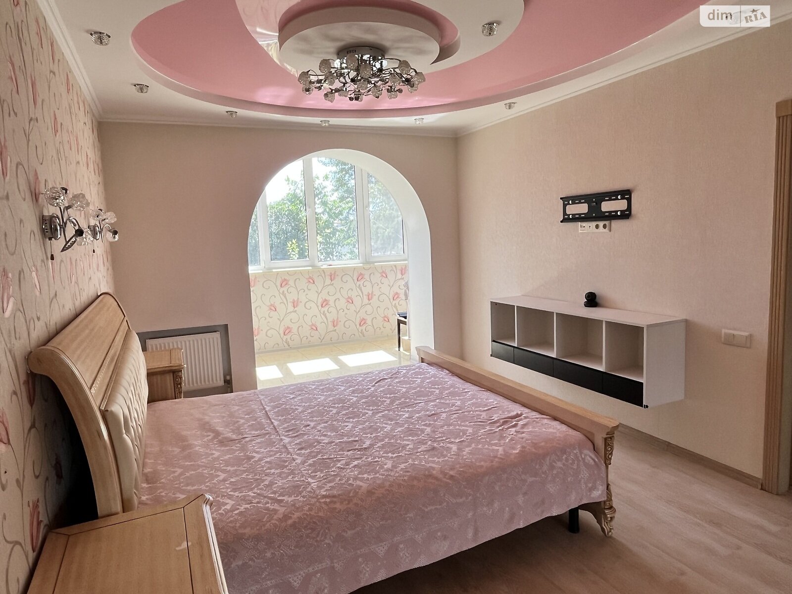 двокімнатна квартира в Одесі, район Ближні Млини, на вул. Якова Бреуса в довготривалу оренду помісячно фото 1