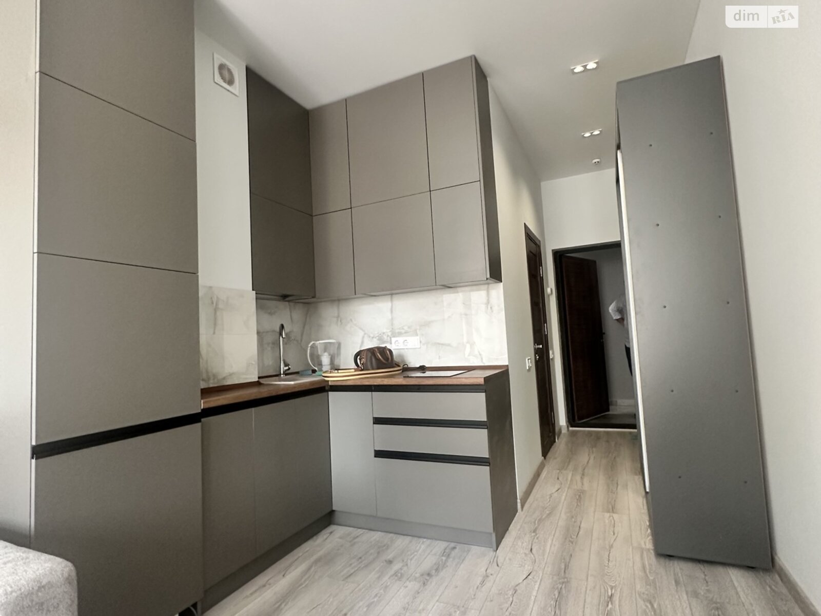 однокімнатна квартира в Одесі, район Великий Фонтан, на вул. 13 станція Великого Фонтану в довготривалу оренду помісячно фото 1 однокімнатна квартира в Одесі, район Великий Фонтан, на вул. 13 станція Великого Фонтану в довготривалу оренду помісячно фото 1