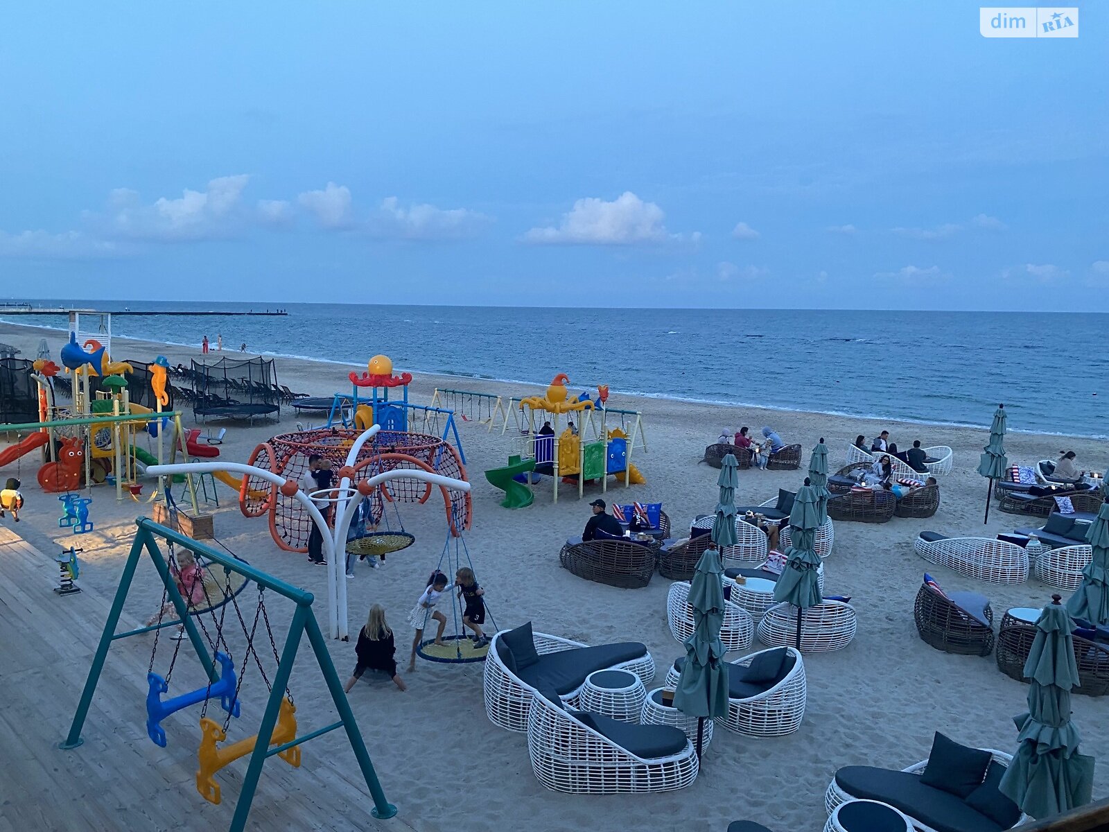 однокімнатна квартира в Одесі, район Великий Фонтан, на вул. 13 станція Великого Фонтану в довготривалу оренду помісячно фото 1