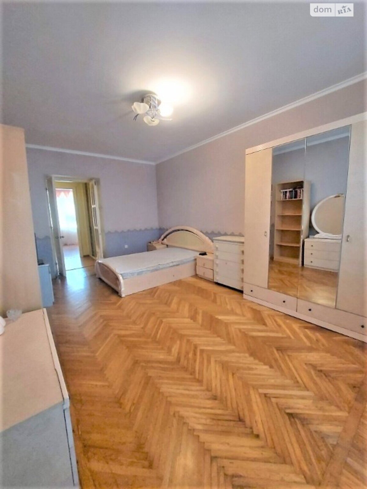 двухкомнатная квартира с мебелью в Одессе, район Малый Фонтан, на ул. Армейская в аренду на долгий срок помесячно фото 1