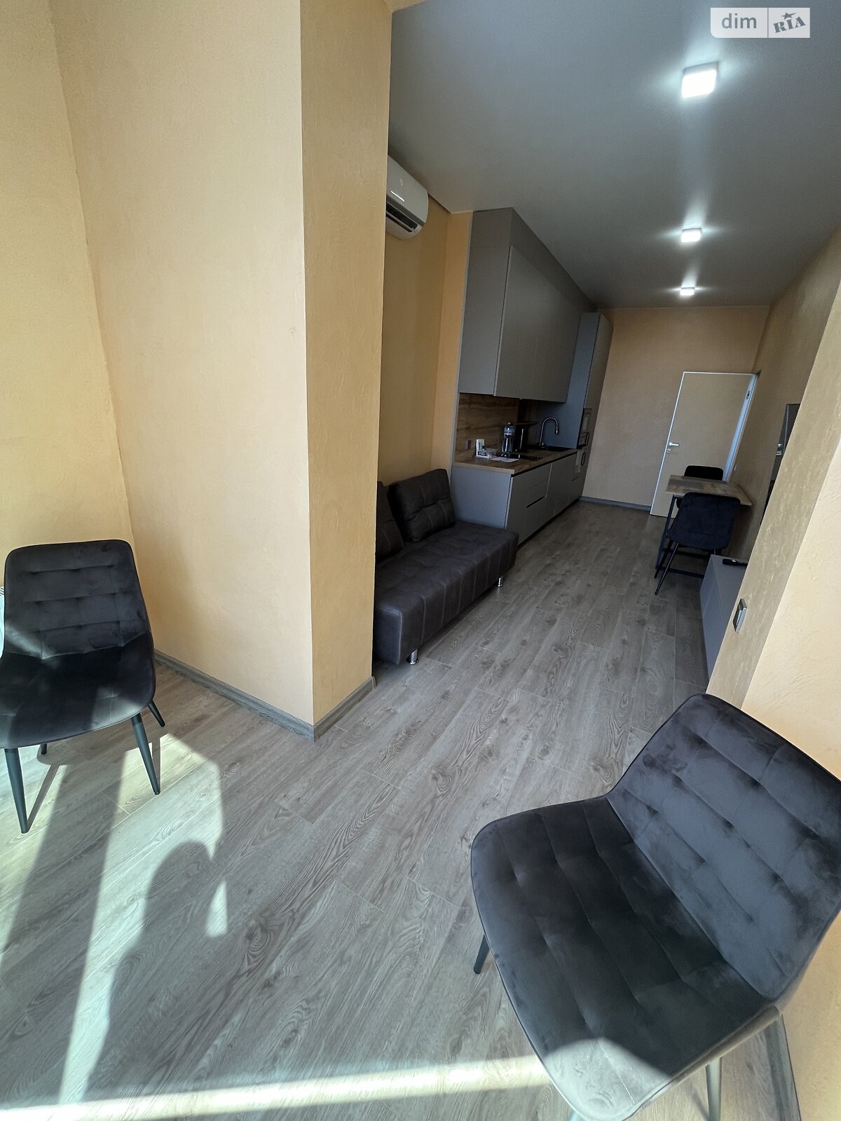 однокомнатная квартира в Одессе, район Большой Фонтан, на дор. Фонтанская в аренду на долгий срок помесячно фото 1 однокомнатная квартира в Одессе, район Большой Фонтан, на дор. Фонтанская в аренду на долгий срок помесячно фото 1