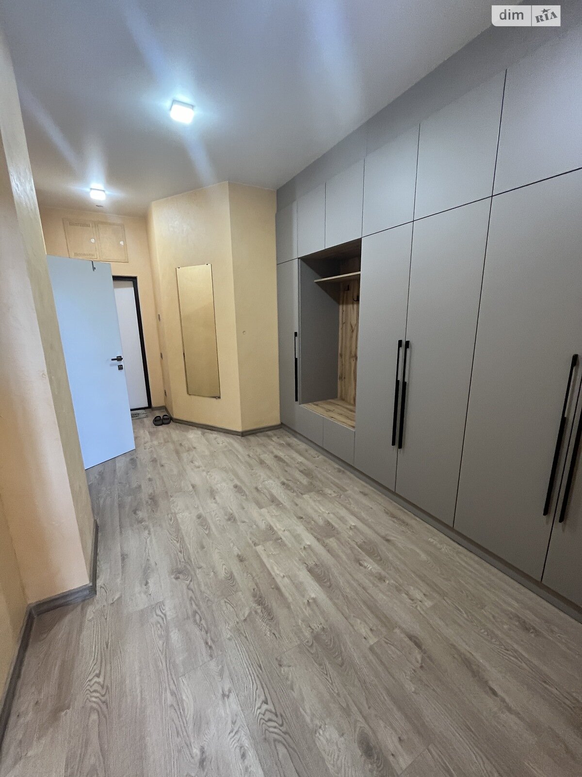 однокомнатная квартира в Одессе, район Большой Фонтан, на дор. Фонтанская в аренду на долгий срок помесячно фото 1 однокомнатная квартира в Одессе, район Большой Фонтан, на дор. Фонтанская в аренду на долгий срок помесячно фото 1