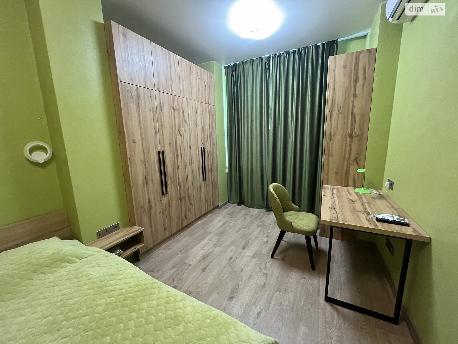 однокомнатная квартира в Одессе, район Большой Фонтан, на дор. Фонтанская в аренду на долгий срок помесячно фото 1 однокомнатная квартира в Одессе, район Большой Фонтан, на дор. Фонтанская в аренду на долгий срок помесячно фото 1