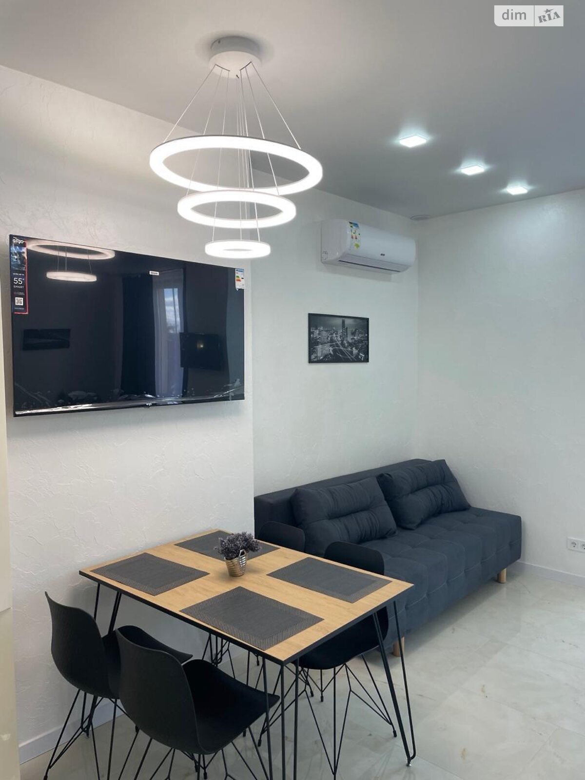 однокімнатна квартира в Одесі, район Великий Фонтан, на дор. Фонтанська 118А/3 в довготривалу оренду помісячно фото 1 однокімнатна квартира в Одесі, район Великий Фонтан, на дор. Фонтанська 118А/3 в довготривалу оренду помісячно фото 1