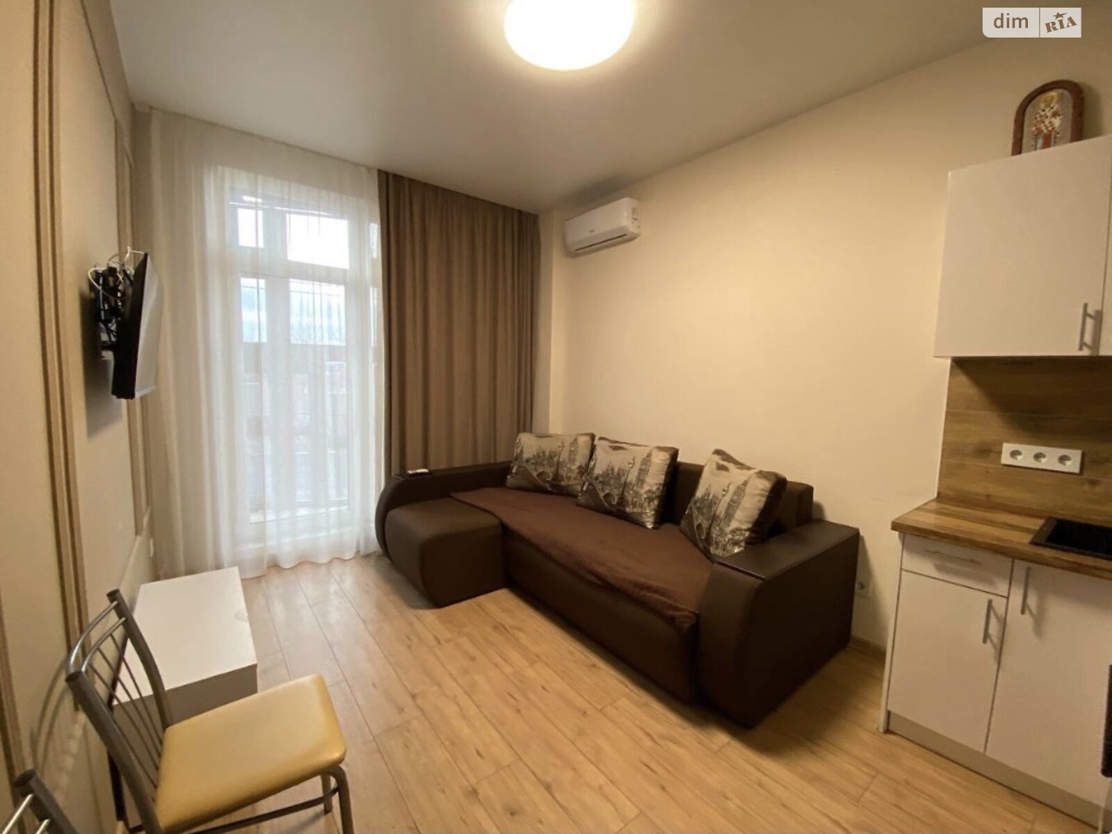 однокімнатна квартира в Одесі, район Великий Фонтан, на дор. Фонтанська 153А в довготривалу оренду помісячно фото 1 однокімнатна квартира в Одесі, район Великий Фонтан, на дор. Фонтанська 153А в довготривалу оренду помісячно фото 1