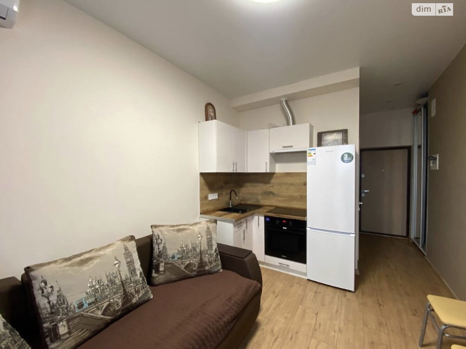 однокімнатна квартира в Одесі, район Великий Фонтан, на дор. Фонтанська 153А в довготривалу оренду помісячно фото 1 однокімнатна квартира в Одесі, район Великий Фонтан, на дор. Фонтанська 153А в довготривалу оренду помісячно фото 1