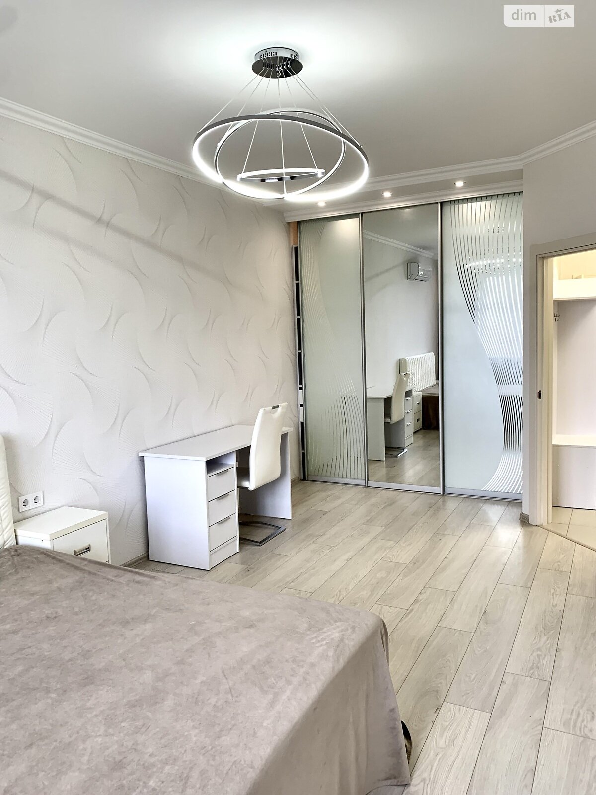 однокомнатная квартира в Одессе, район Большой Фонтан, на дор. Фонтанская 58/1, кв. 86 в аренду на долгий срок помесячно фото 1 однокомнатная квартира в Одессе, район Большой Фонтан, на дор. Фонтанская 58/1, кв. 86 в аренду на долгий срок помесячно фото 1