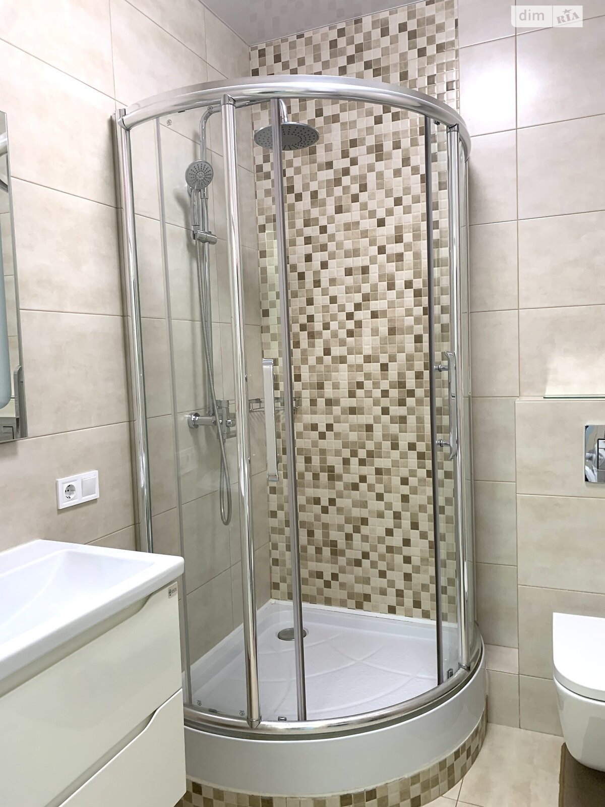 однокомнатная квартира в Одессе, район Большой Фонтан, на дор. Фонтанская 58/1, кв. 86 в аренду на долгий срок помесячно фото 1 однокомнатная квартира в Одессе, район Большой Фонтан, на дор. Фонтанская 58/1, кв. 86 в аренду на долгий срок помесячно фото 1