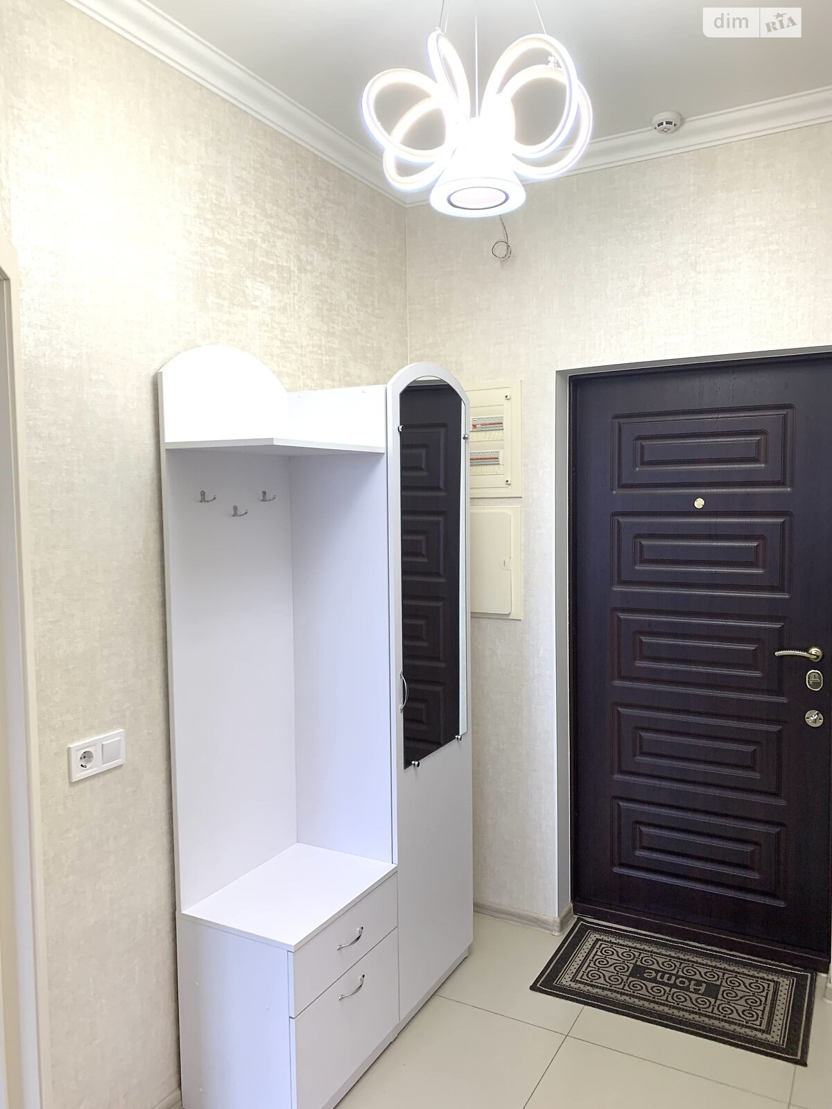 однокомнатная квартира в Одессе, район Большой Фонтан, на дор. Фонтанская 58/1, кв. 86 в аренду на долгий срок помесячно фото 1 однокомнатная квартира в Одессе, район Большой Фонтан, на дор. Фонтанская 58/1, кв. 86 в аренду на долгий срок помесячно фото 1